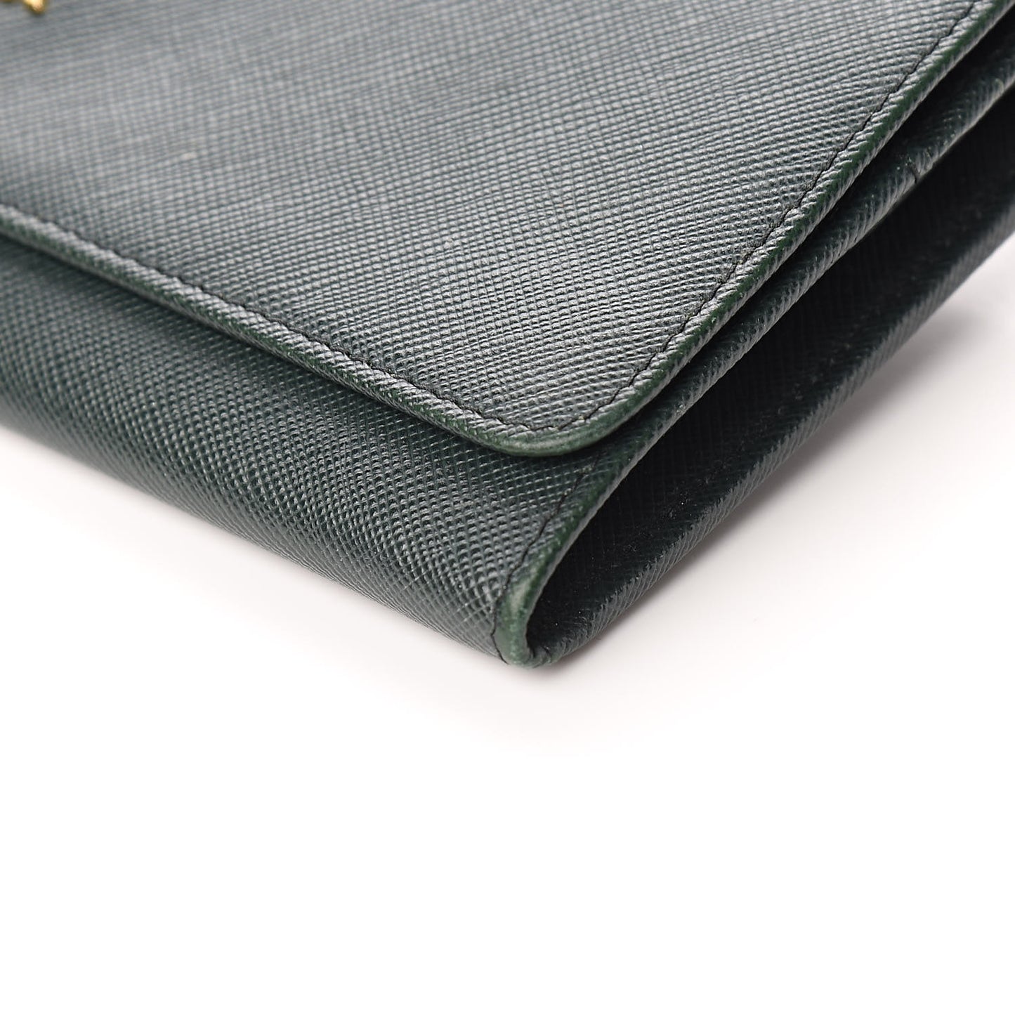 Saffiano Metal Oro Chain Wallet Smeraldo