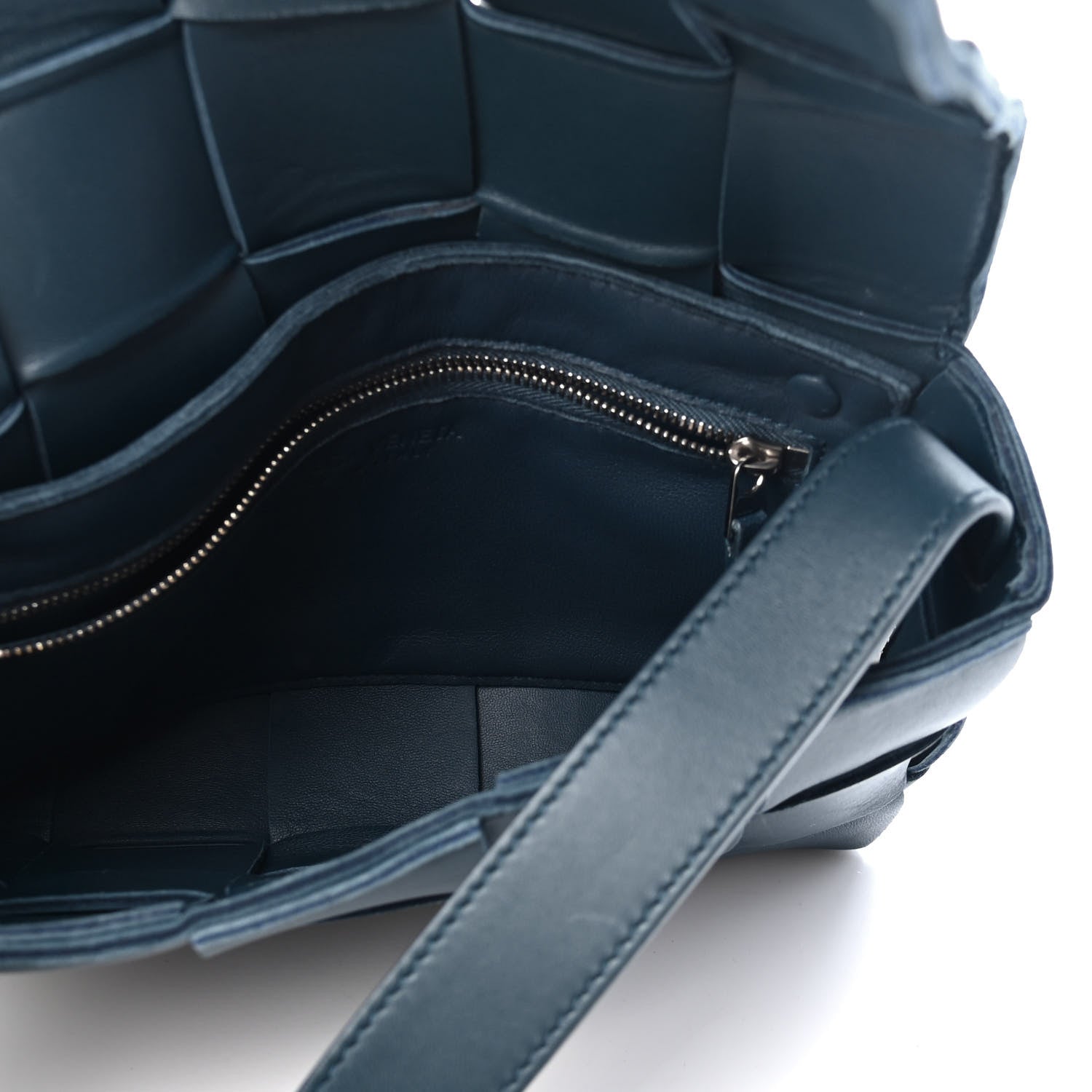 Bottega Veneta Nappa Maxi Intreccio Cassette Bag Petrol Blue 4 of 4