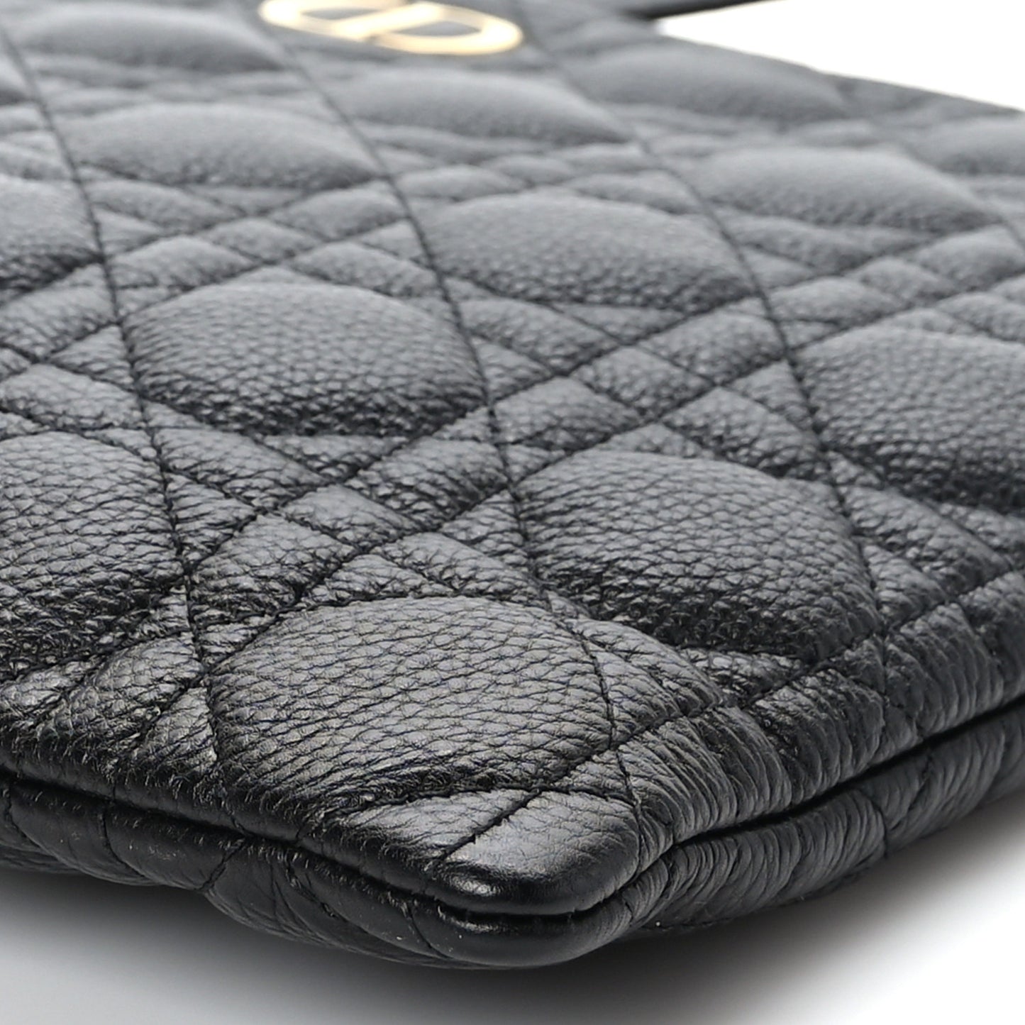 Grained Calfskin Cannage Large Caro Daily Pouch Black