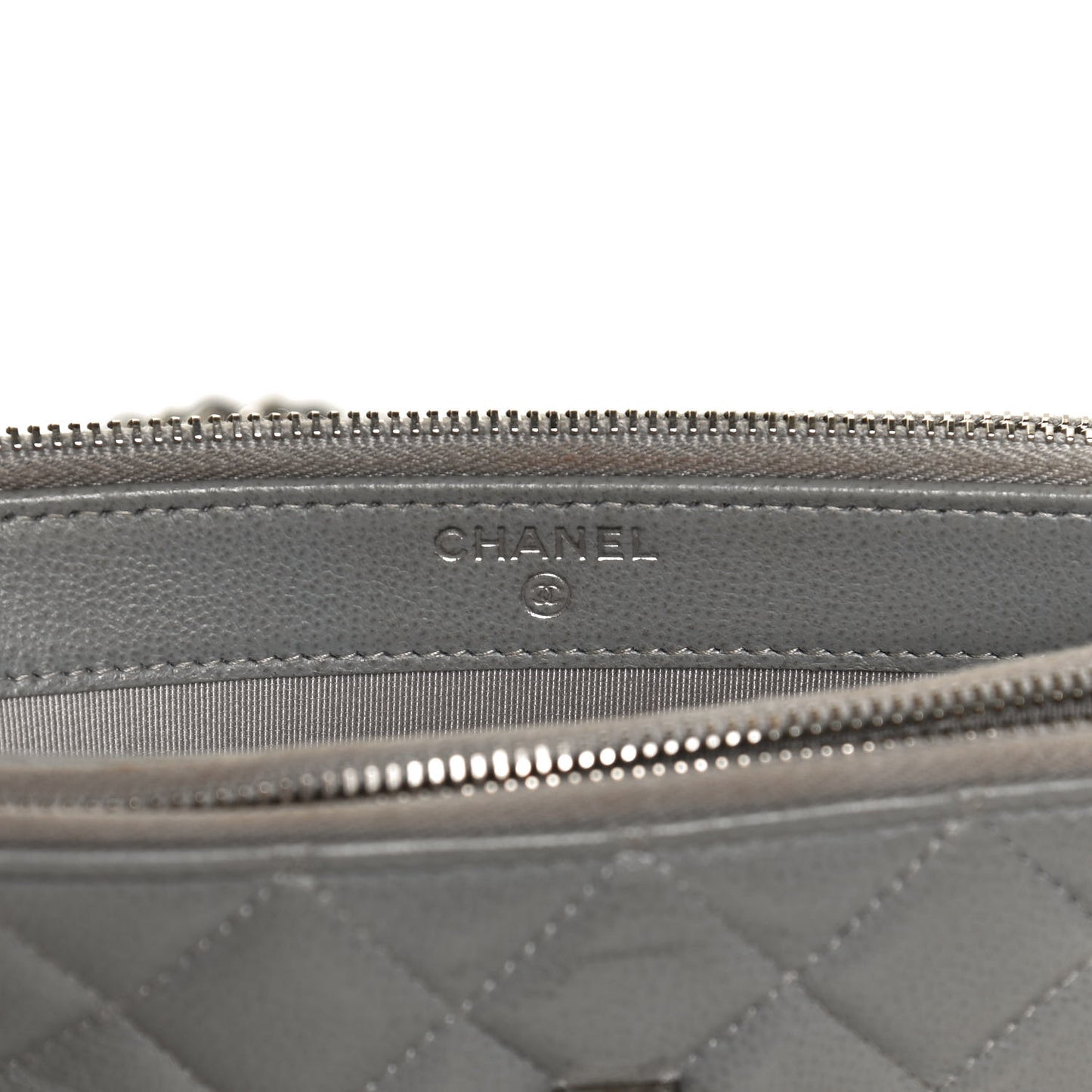 Grained Calfskin Quilted CC Box Clutch With Chain Grey
