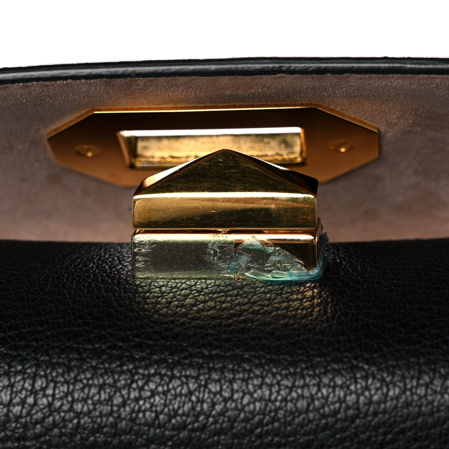 Silky Amish Grained Goatskin Box Shoulder Bag 16 Black