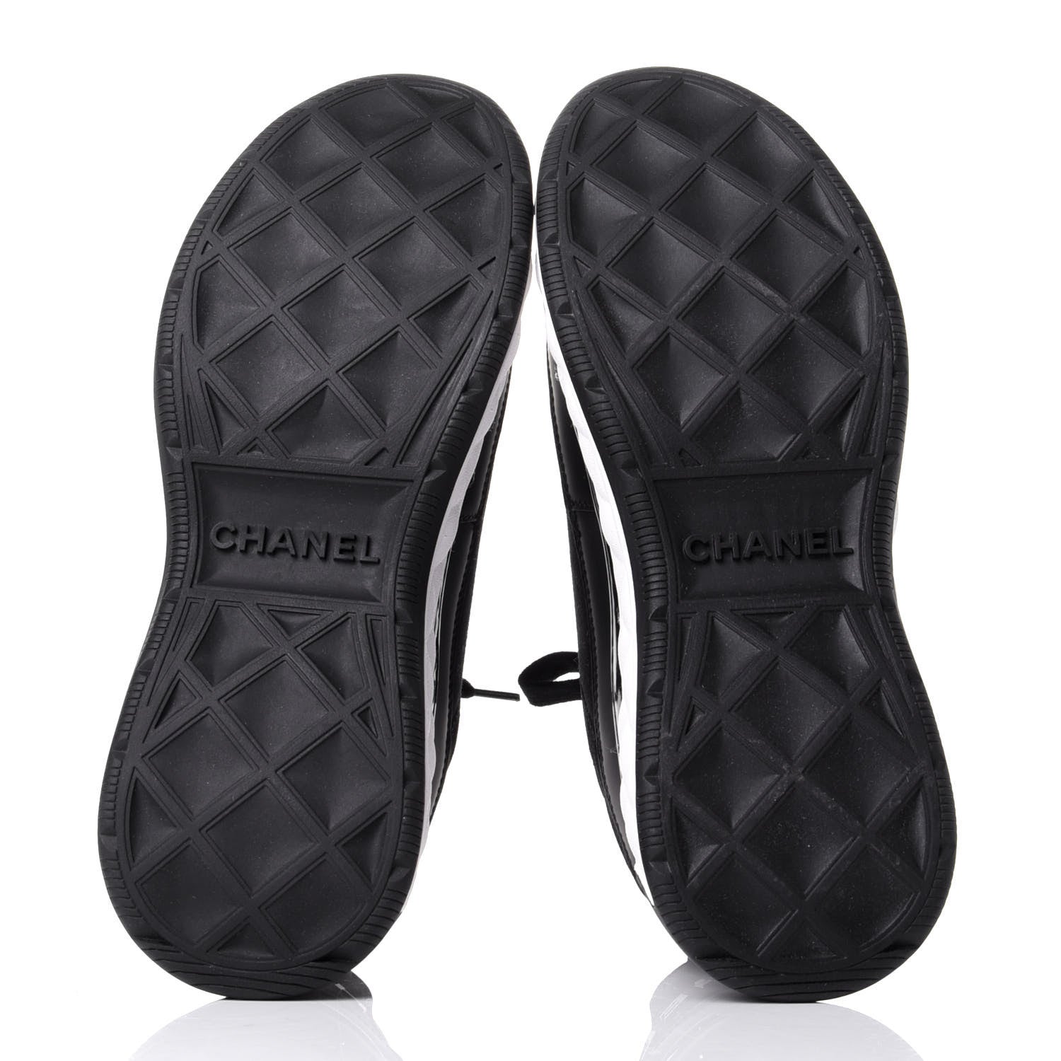 Chanel Velvet Calfskin Mixed Fibers CC Sneakers 38 Black 7 of 11