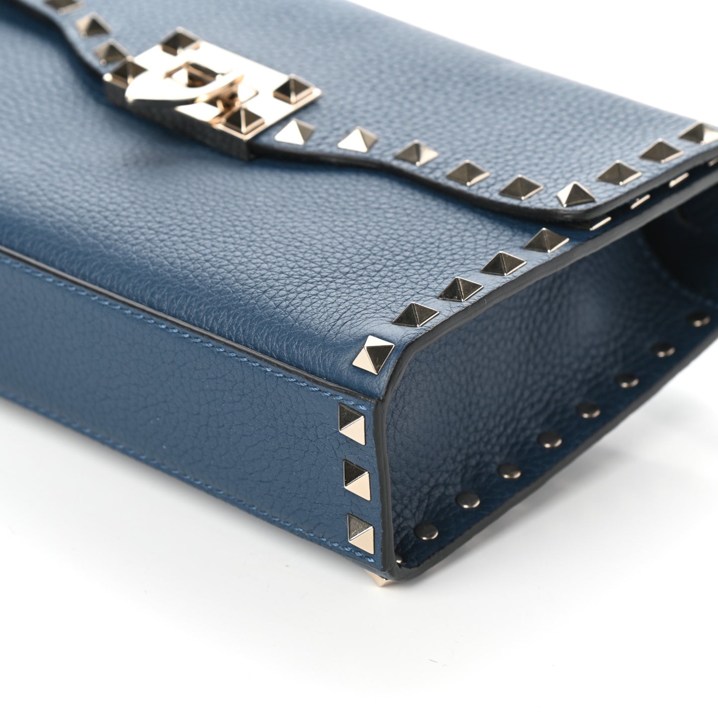 Pebbled Calfskin Medium Rockstud Flip Lock Crossbody Bag Peacock