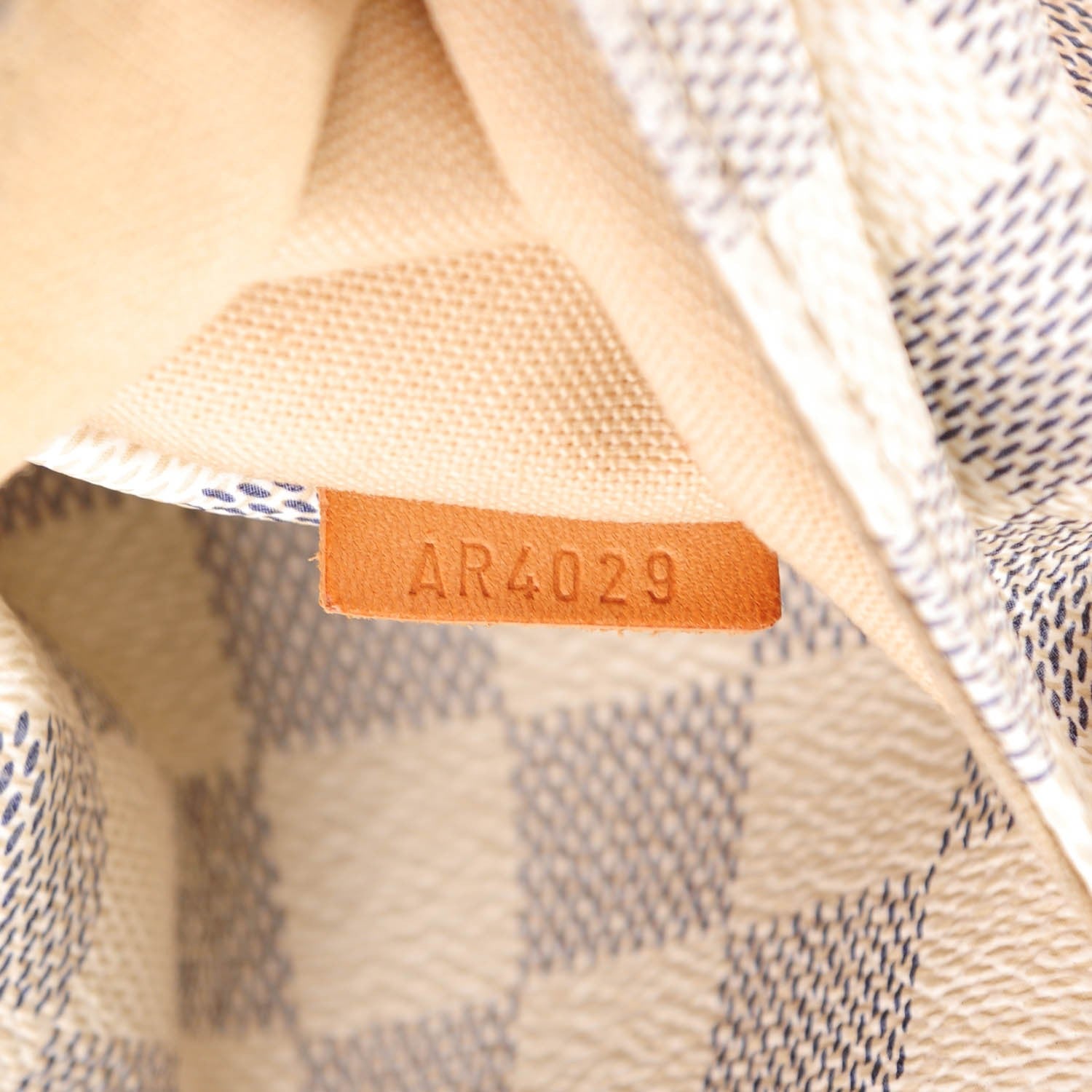 Louis Vuitton Damier Azur Totally GM 7 of 7