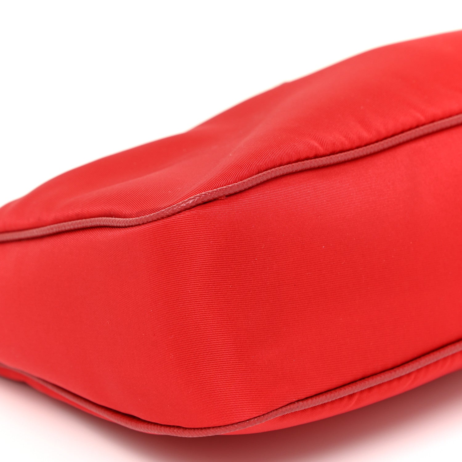 Prada Nylon Re-Edition 2005 Shoulder Bag Rosso 8 of 11