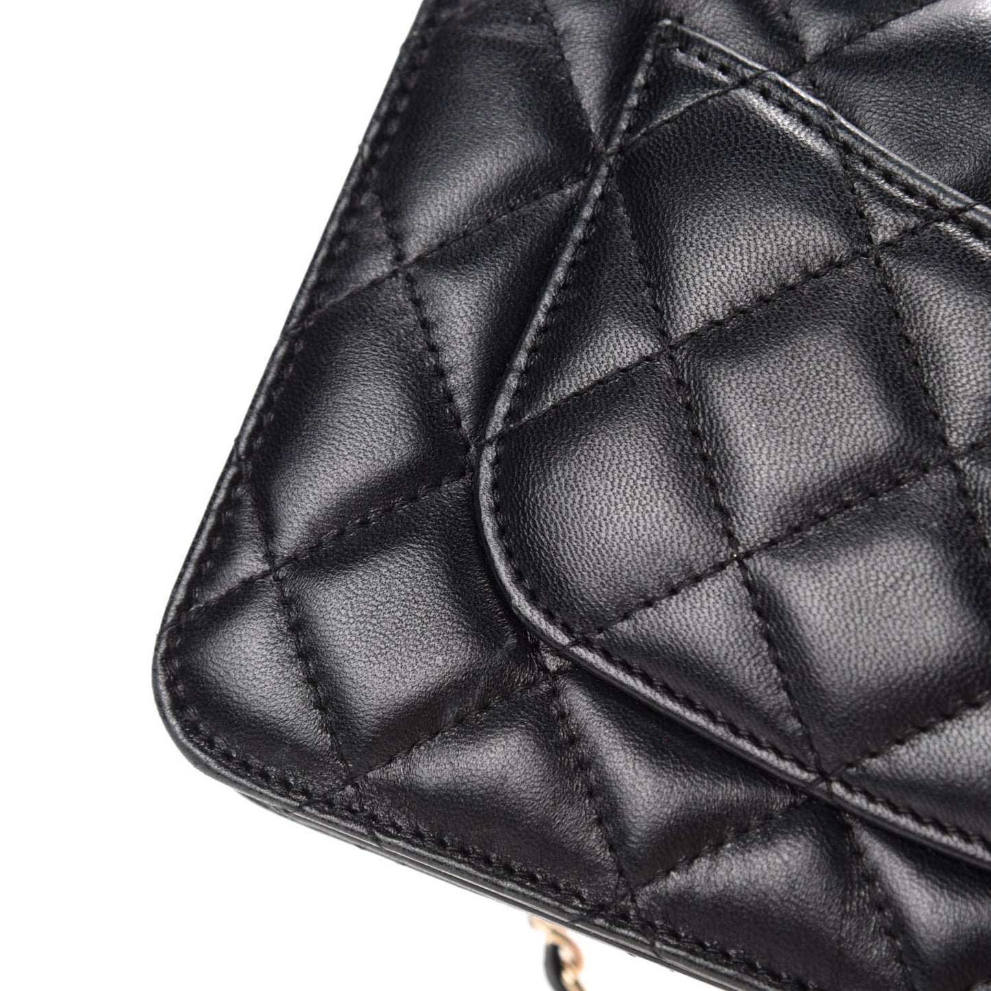 Lambskin Quilted Chain Around Wallet On Chain WOC Black