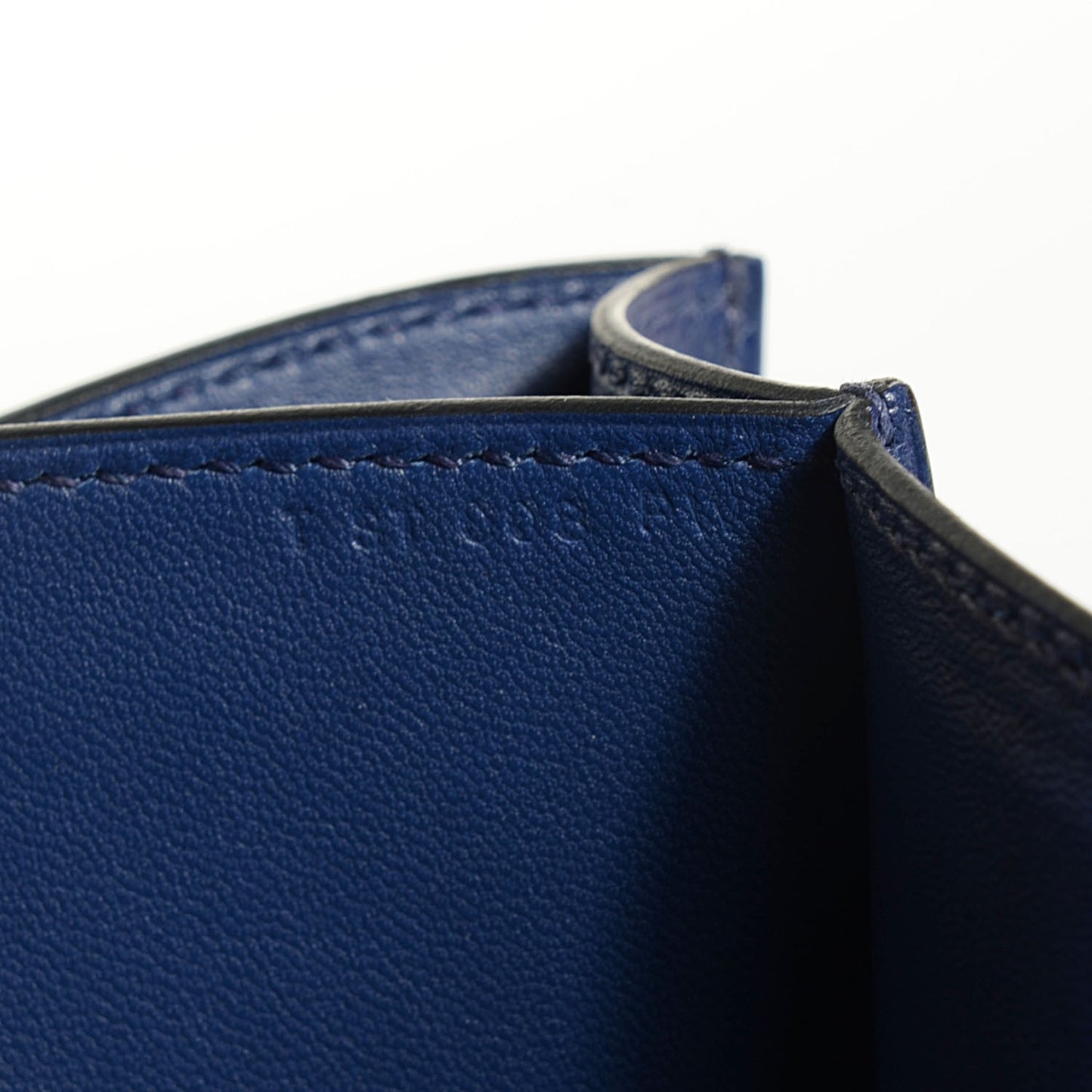 Epsom Constance 24 Bleu Saphir