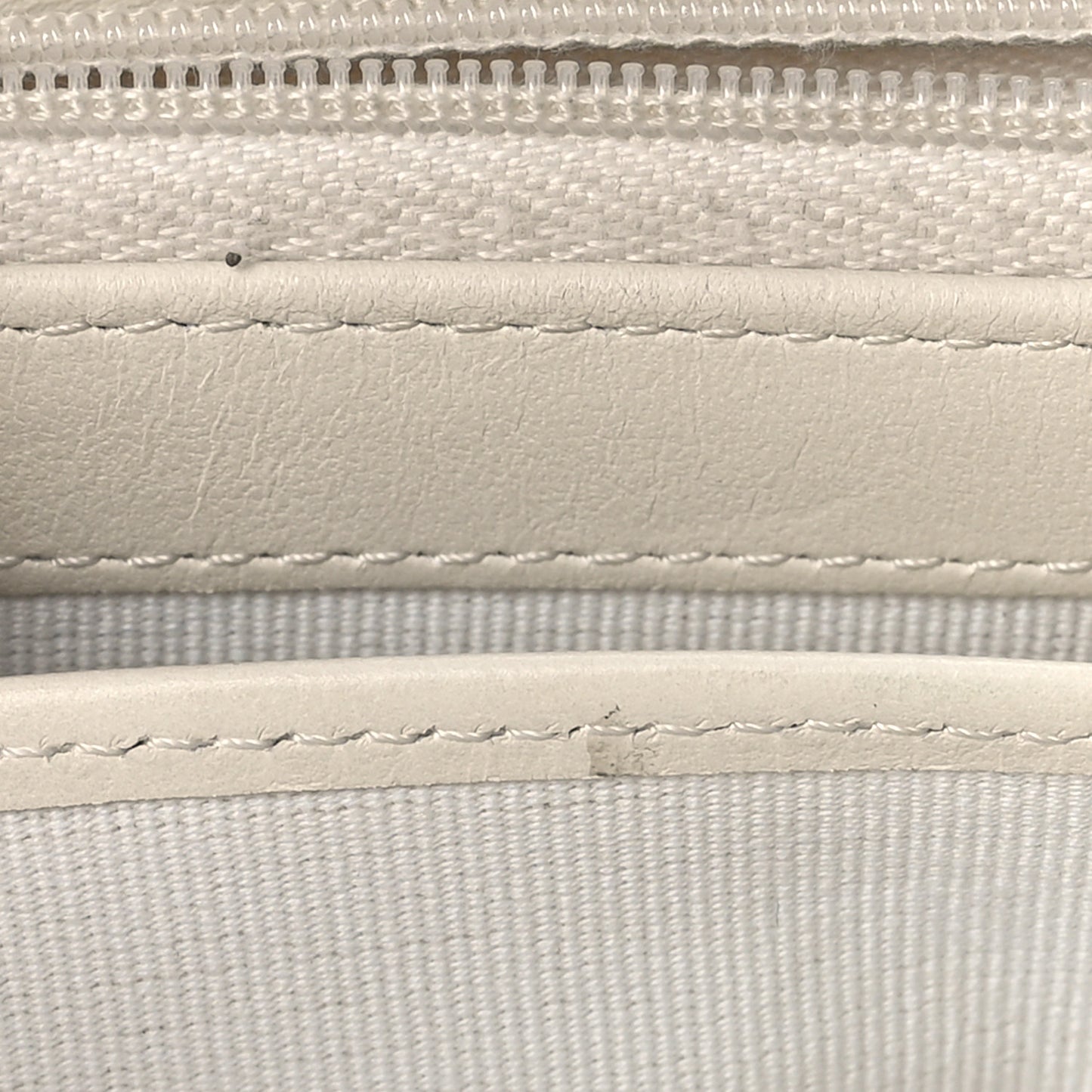 Caviar Quilted Large Gusset Zip Around Wallet White