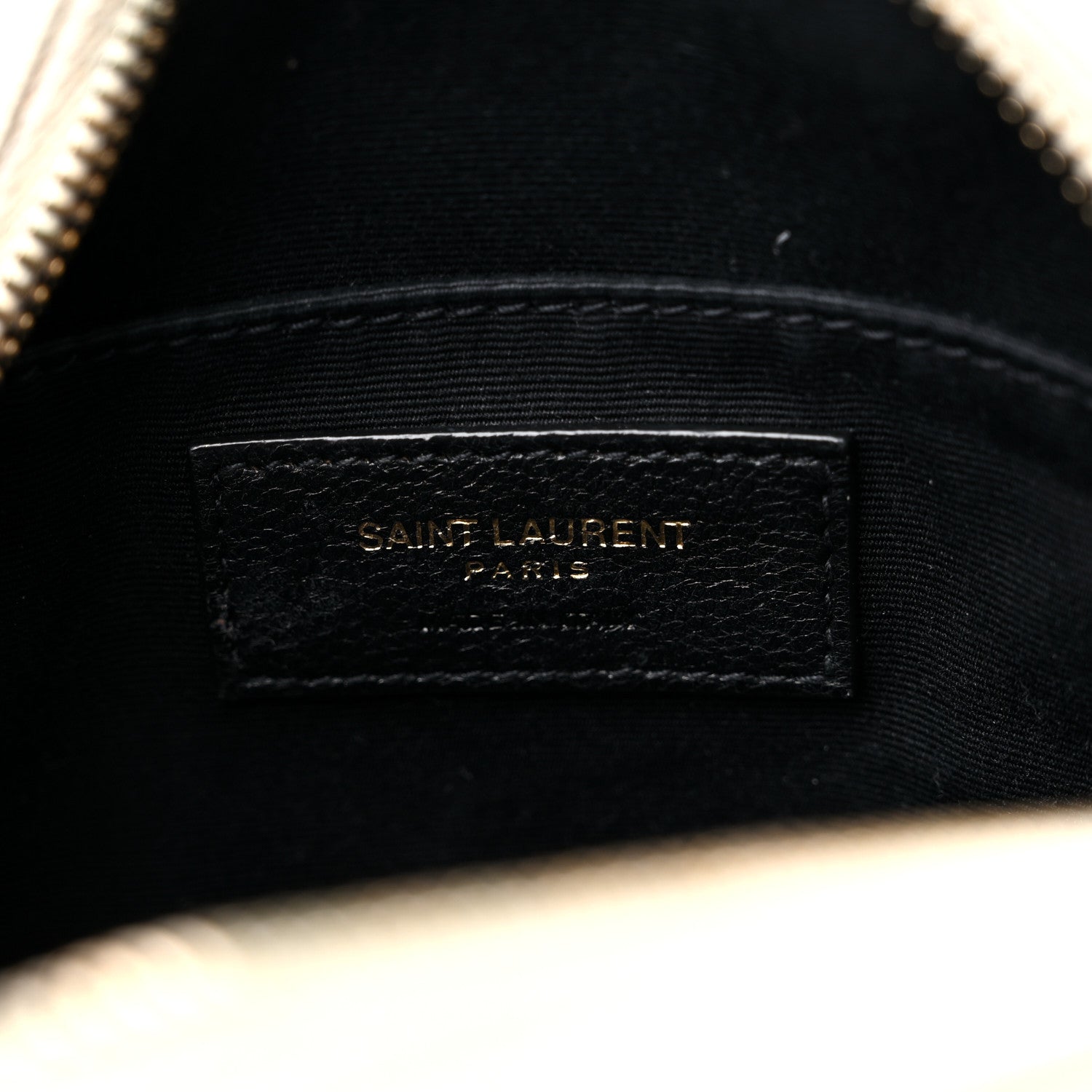 Saint Laurent Grain De Poudre Matelasse Chevron Quilted Round Vinyle Camera Bag Crema Soft 6 of 12
