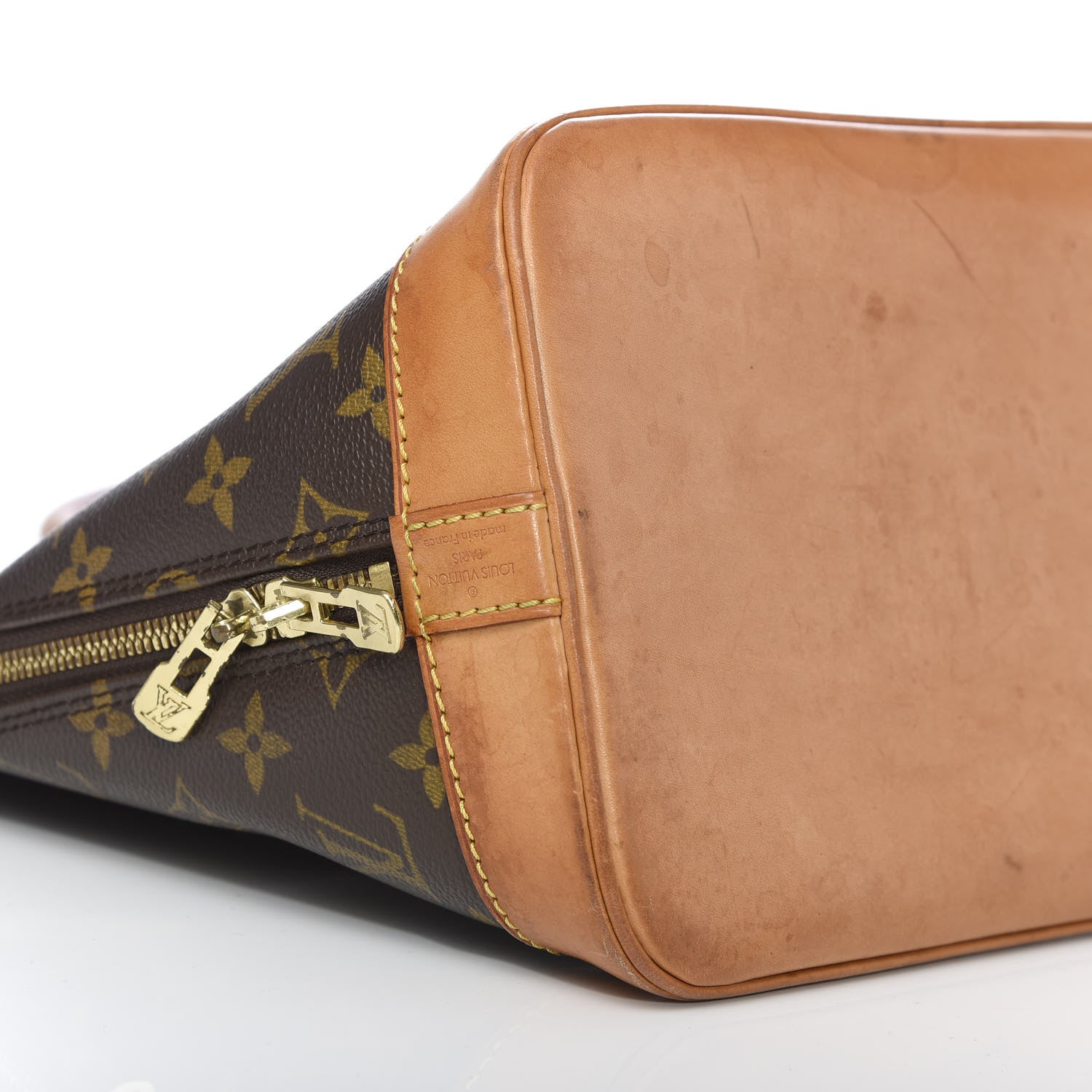 Louis Vuitton Monogram Alma PM 9 of 13