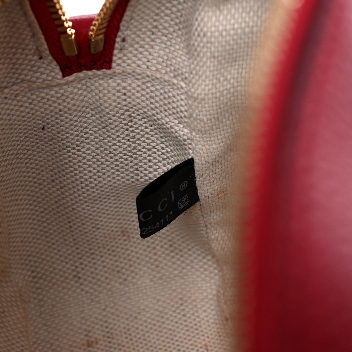 Gucci Pebbled Calfskin Small Soho Disco Bag Tabasco Red 8 of 17