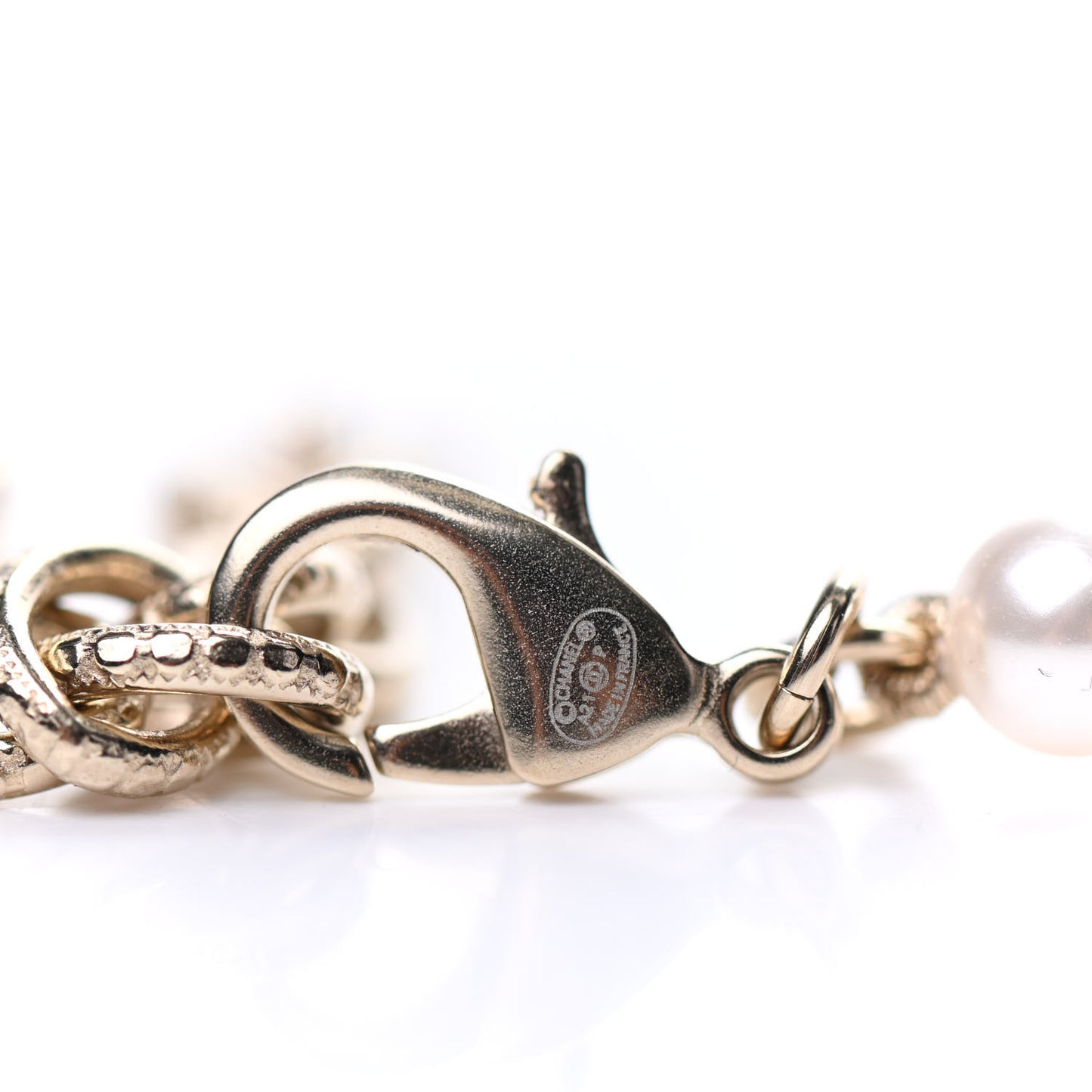 Pearl Crystal CC Short Logo Necklace Gold