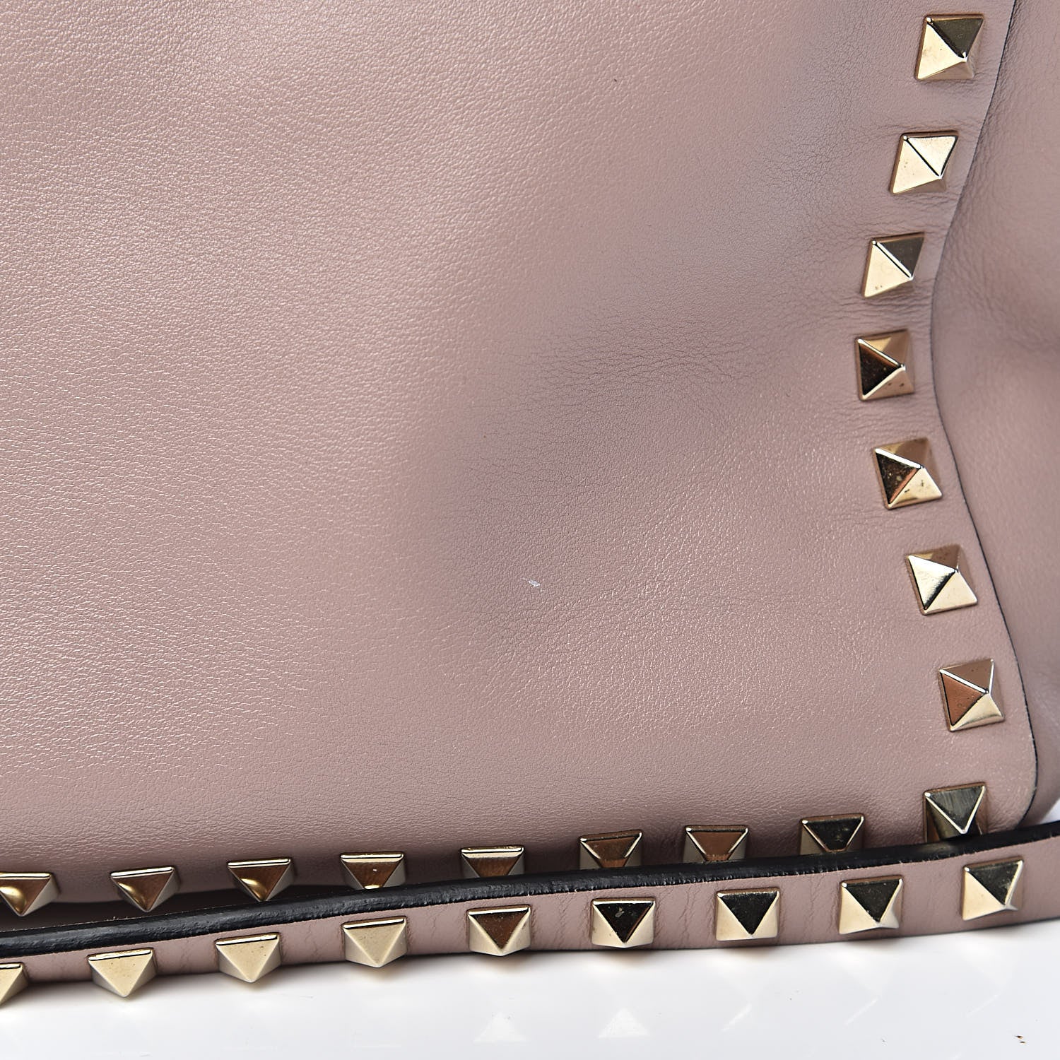 Valentino Garavani Vitello Medium Rockstud Tote Poudre 8 of 12