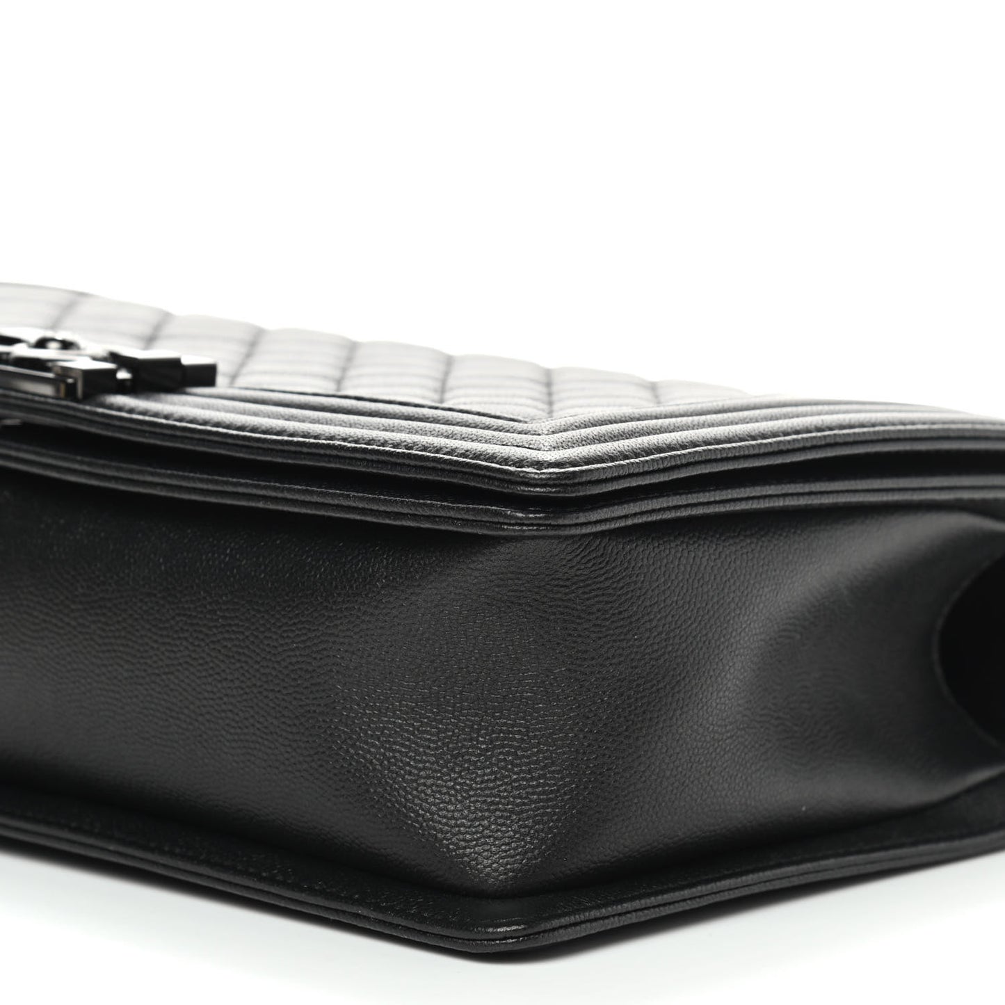 Caviar Quilted New Medium Boy Flap So Black