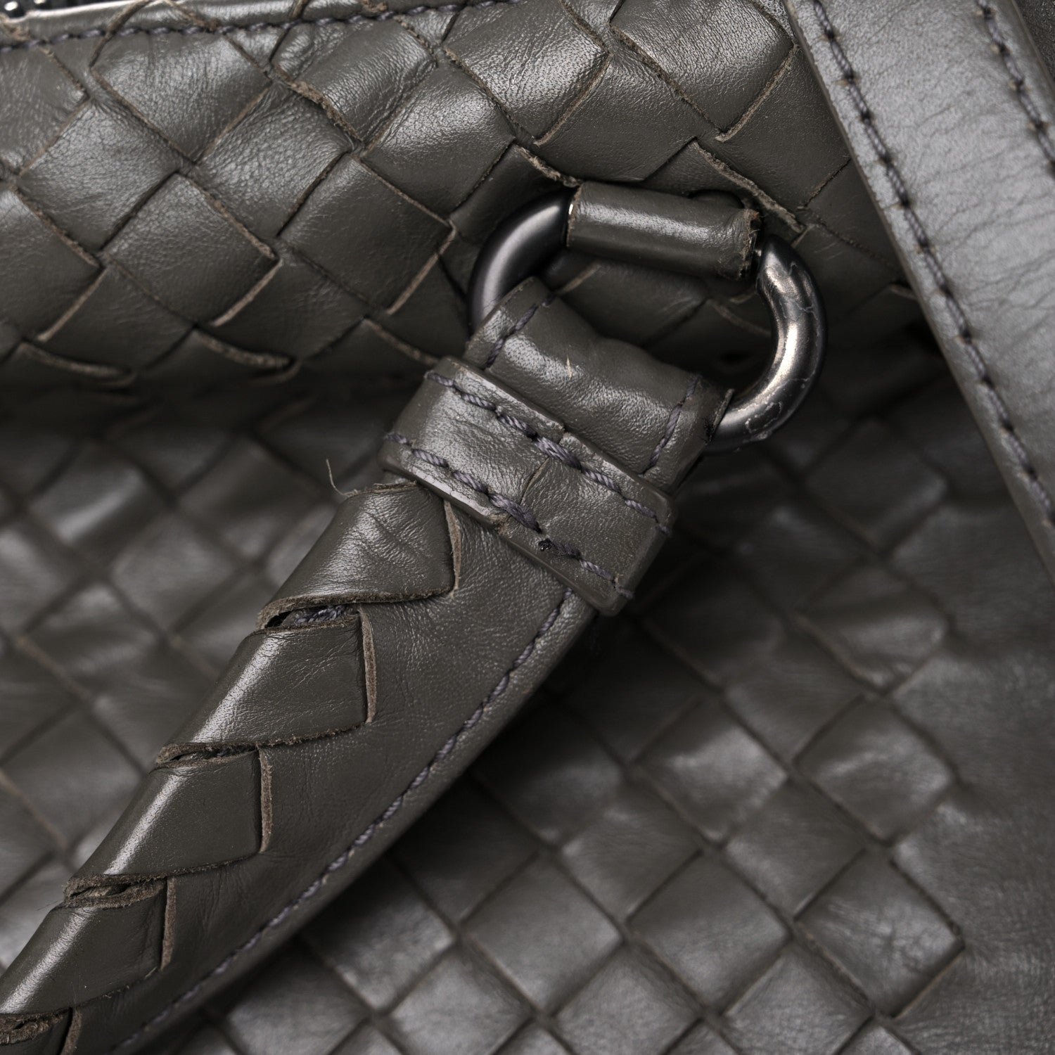 Bottega Veneta Calfskin Intrecciato Large Leggero Tote Kaki Fondente 34 of 43