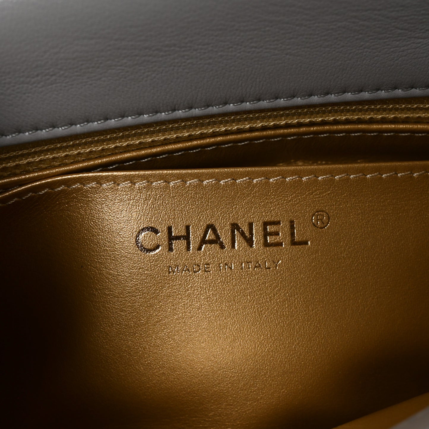 Lambskin Quilted Mini Pearl Crush Flap Light Grey
