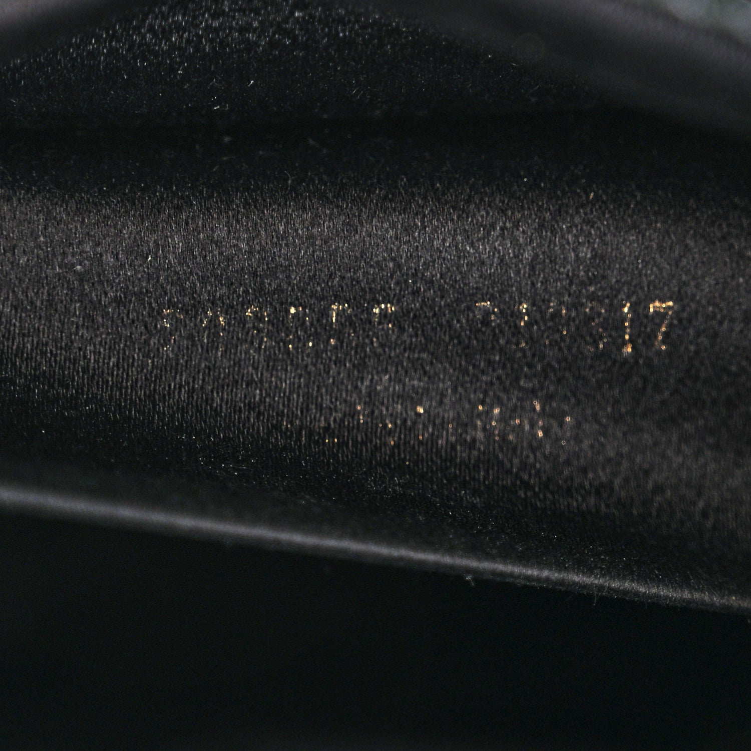 Saint Laurent Textured Patent Monogram Large Belle De Jour Clutch Black 7 of 11