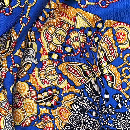 Hermes Silk La Legende de La Foret Scarf 90 Bleu Royal Jaune Rouge 4 of 5