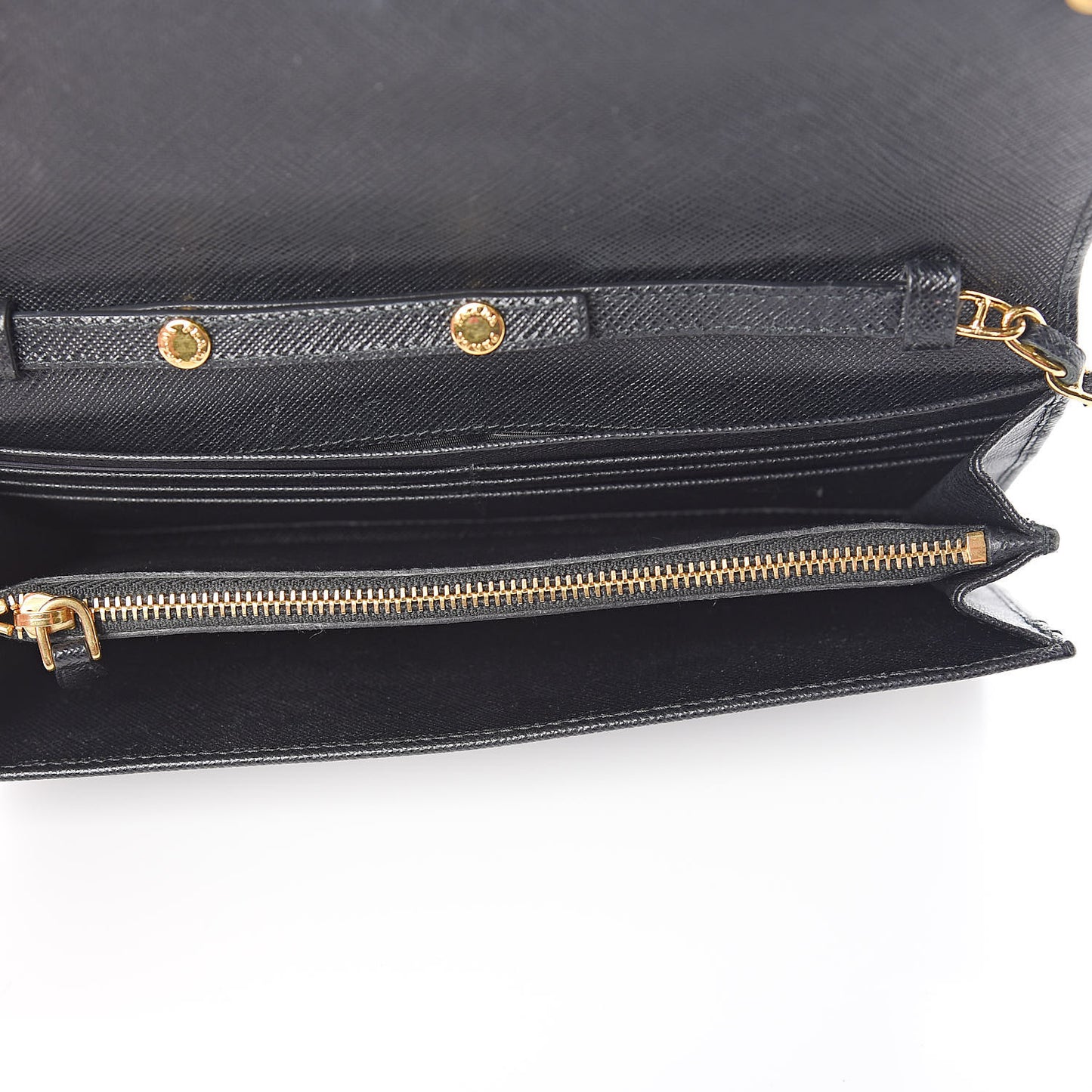 Saffiano Metal Oro Chain Wallet Black