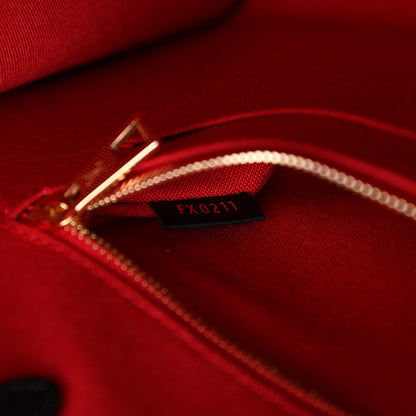 Louis Vuitton Reverse Monogram Giant Onthego MM 7 of 10