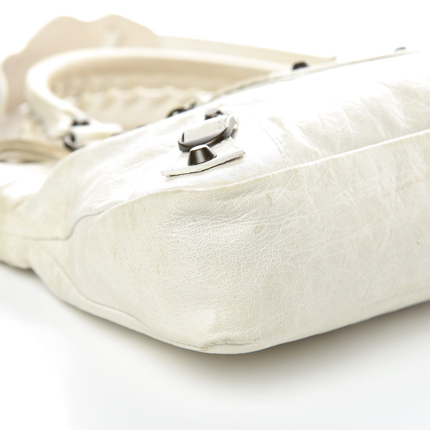 Chevre Classic Hardware First White