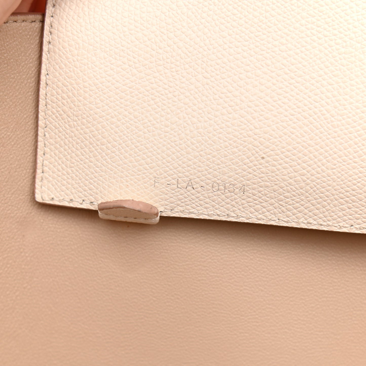 Grained Calfskin Medium Horizontal Cabas Phantom White