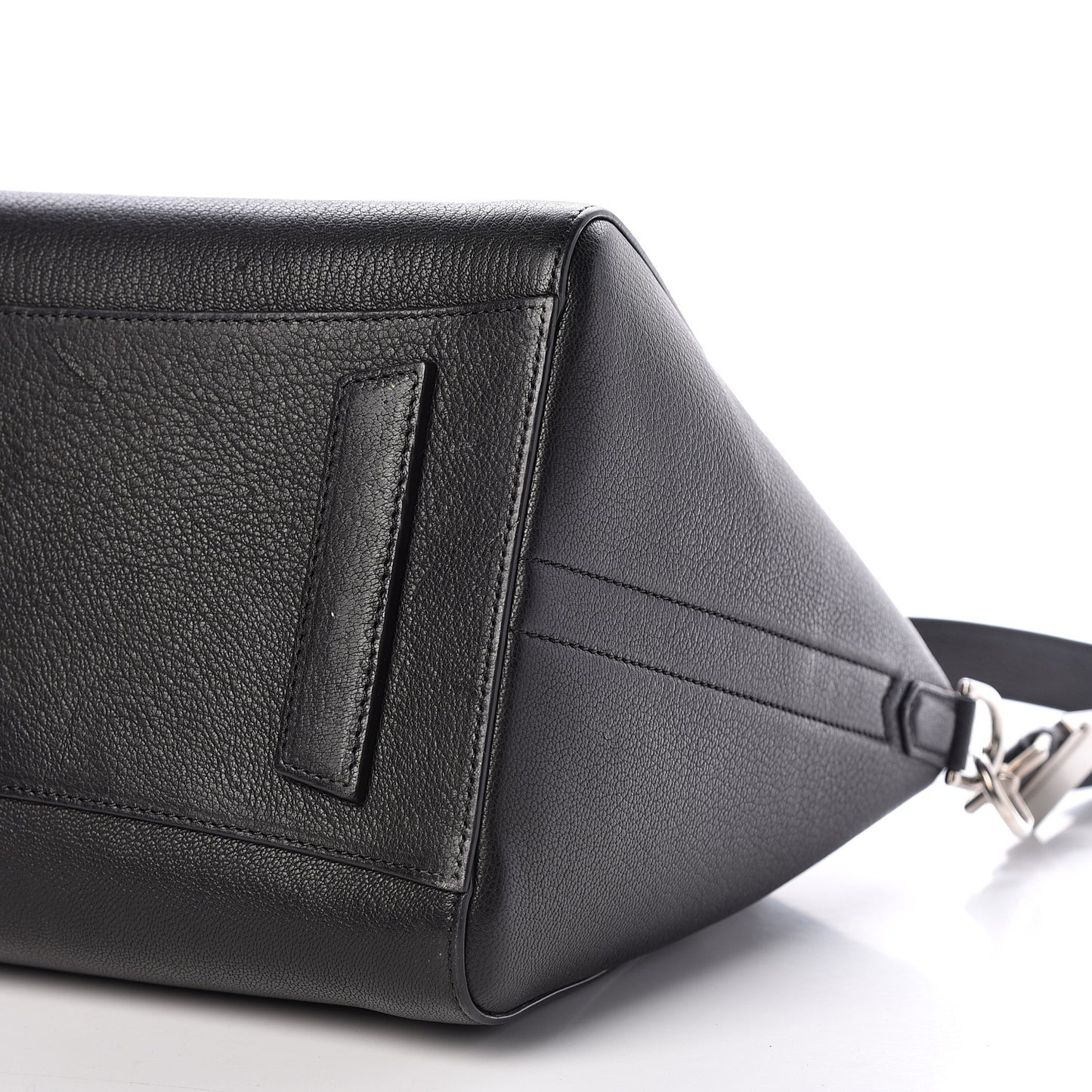 Sugar Goatskin Medium Antigona Black