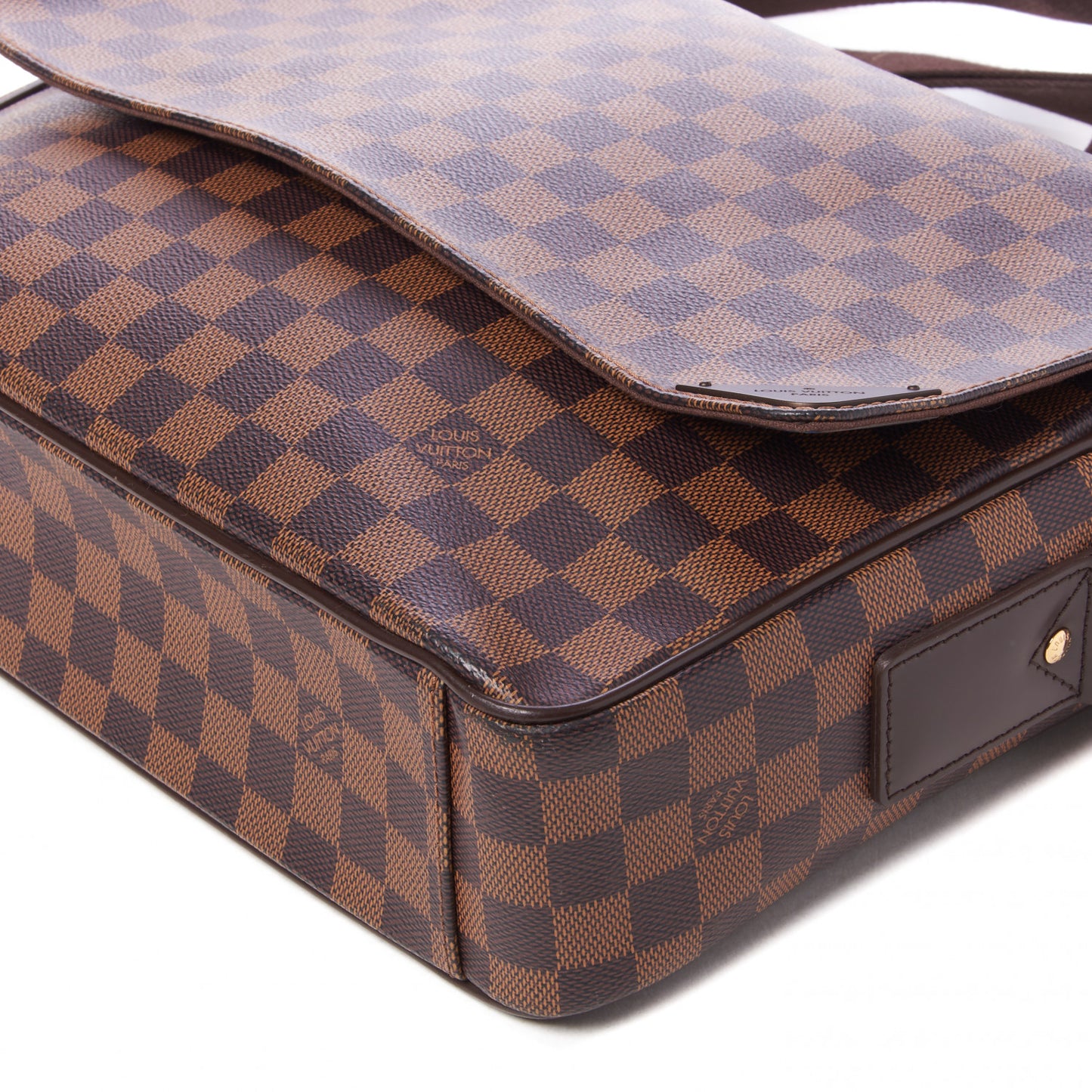 Damier Ebene Shelton MM