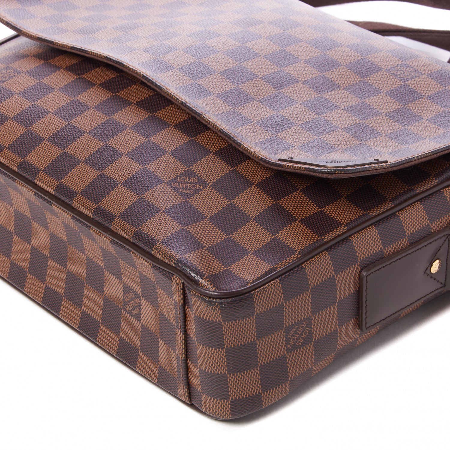 Louis Vuitton Damier Ebene Shelton MM 5 of 8