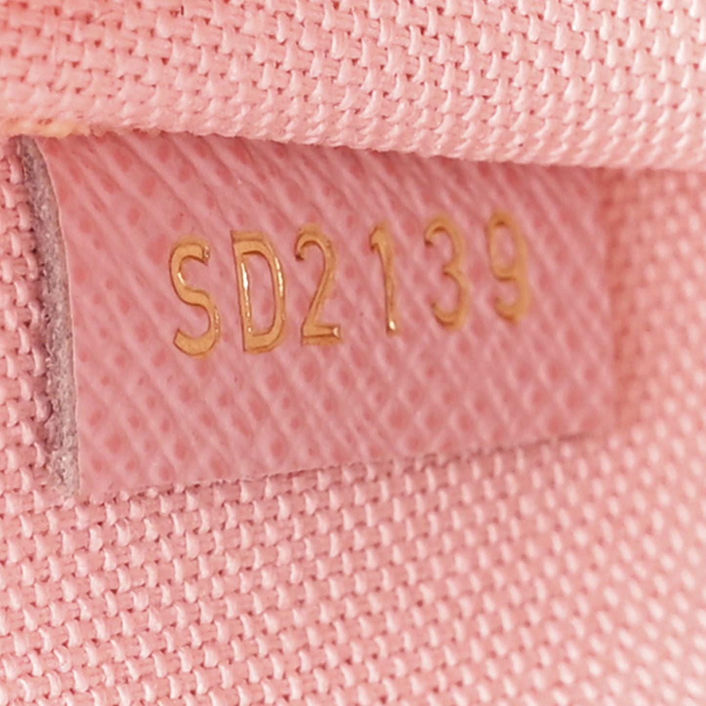 Damier Azur Pochette Felicie Chain Wallet Rose Ballerine