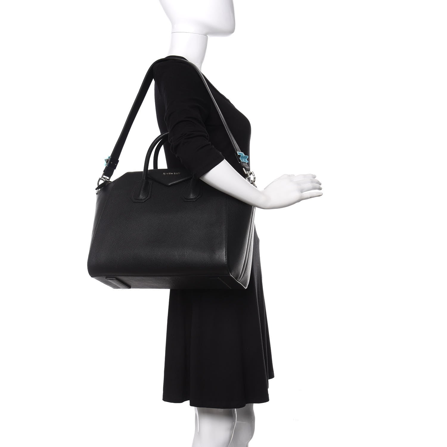 Givenchy Sugar Goatskin Medium Antigona Black 2 of 10