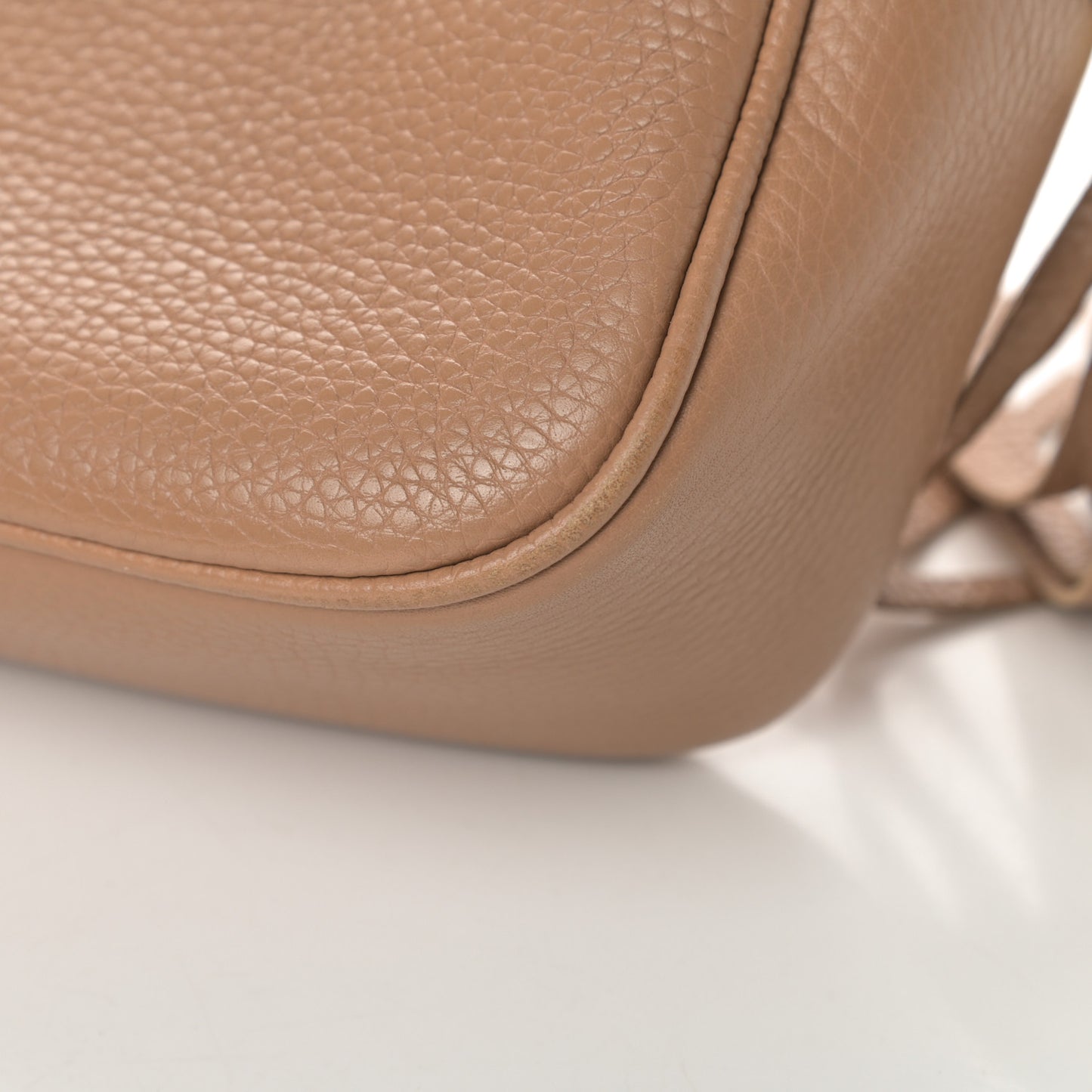 Pebbled Calfskin Small Soho Disco Bag Camelia