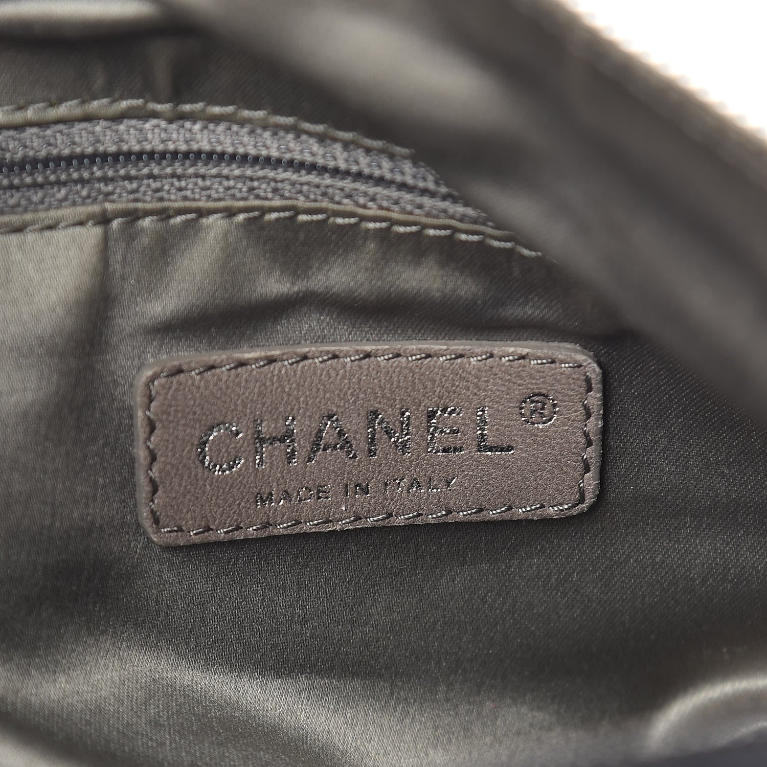 Chanel Glazed Caviar Pocket In The City Shoulder Bag Black 8 of 9