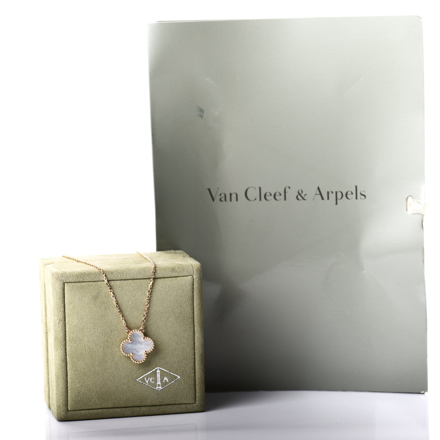 Van Cleef & Arpels 18K Yellow Gold Mother of Pearl Vintage Alhambra Pendant Necklace 6 of 6