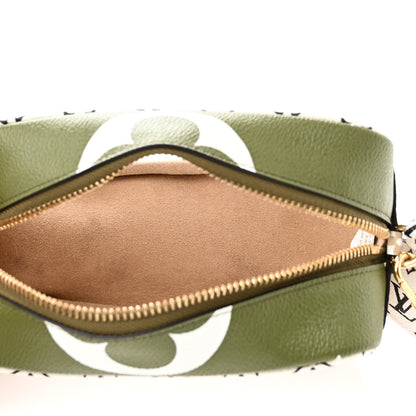 Louis Vuitton Monogram Giant Beach Pouch Kaki 5 of 10