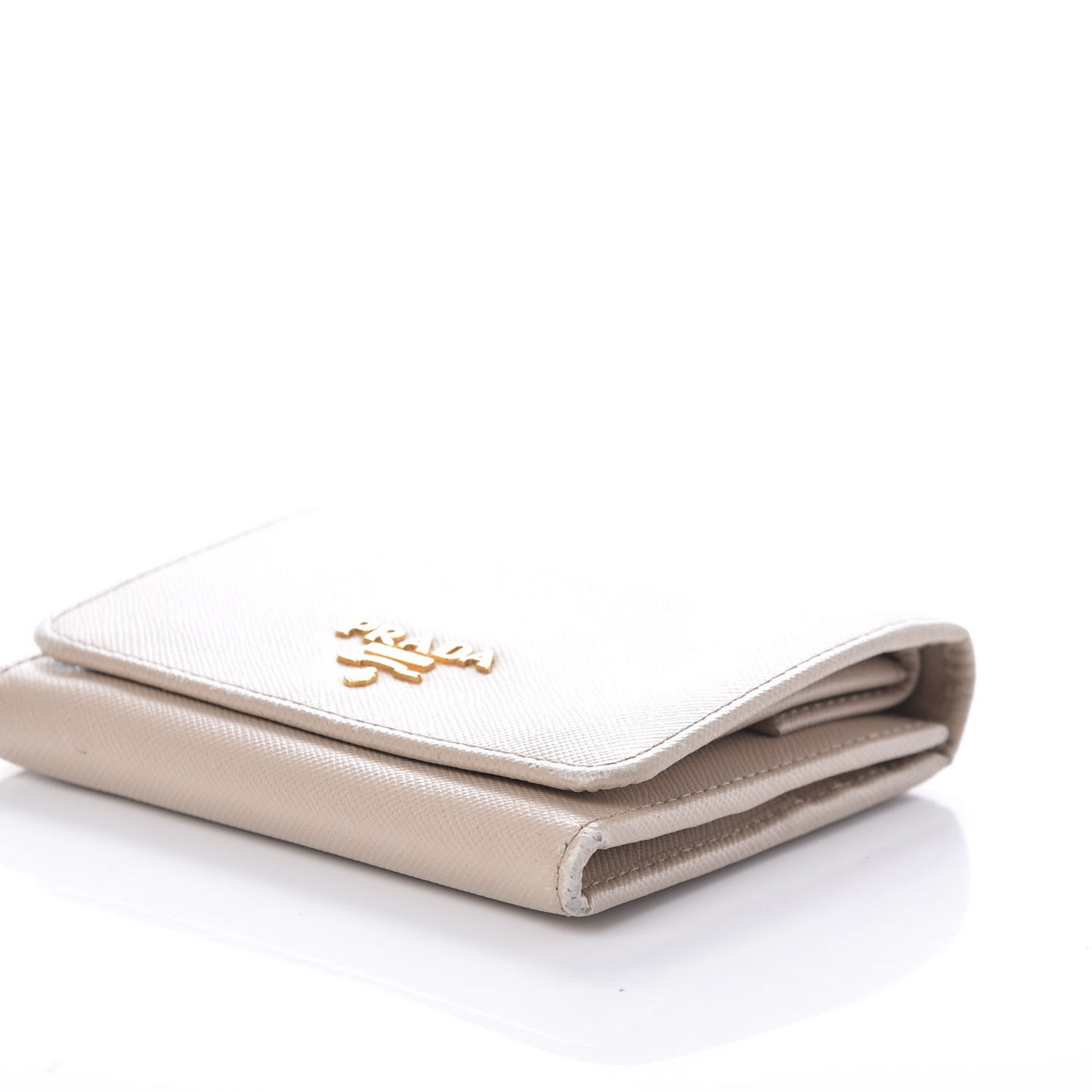 Saffiano Metal Tri-Fold Wallet Cammeo
