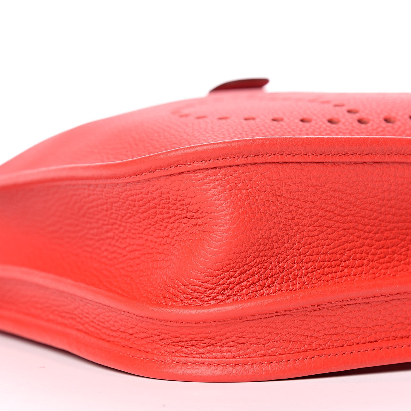 Taurillon Clemence Evelyne III PM Rouge De Coeur