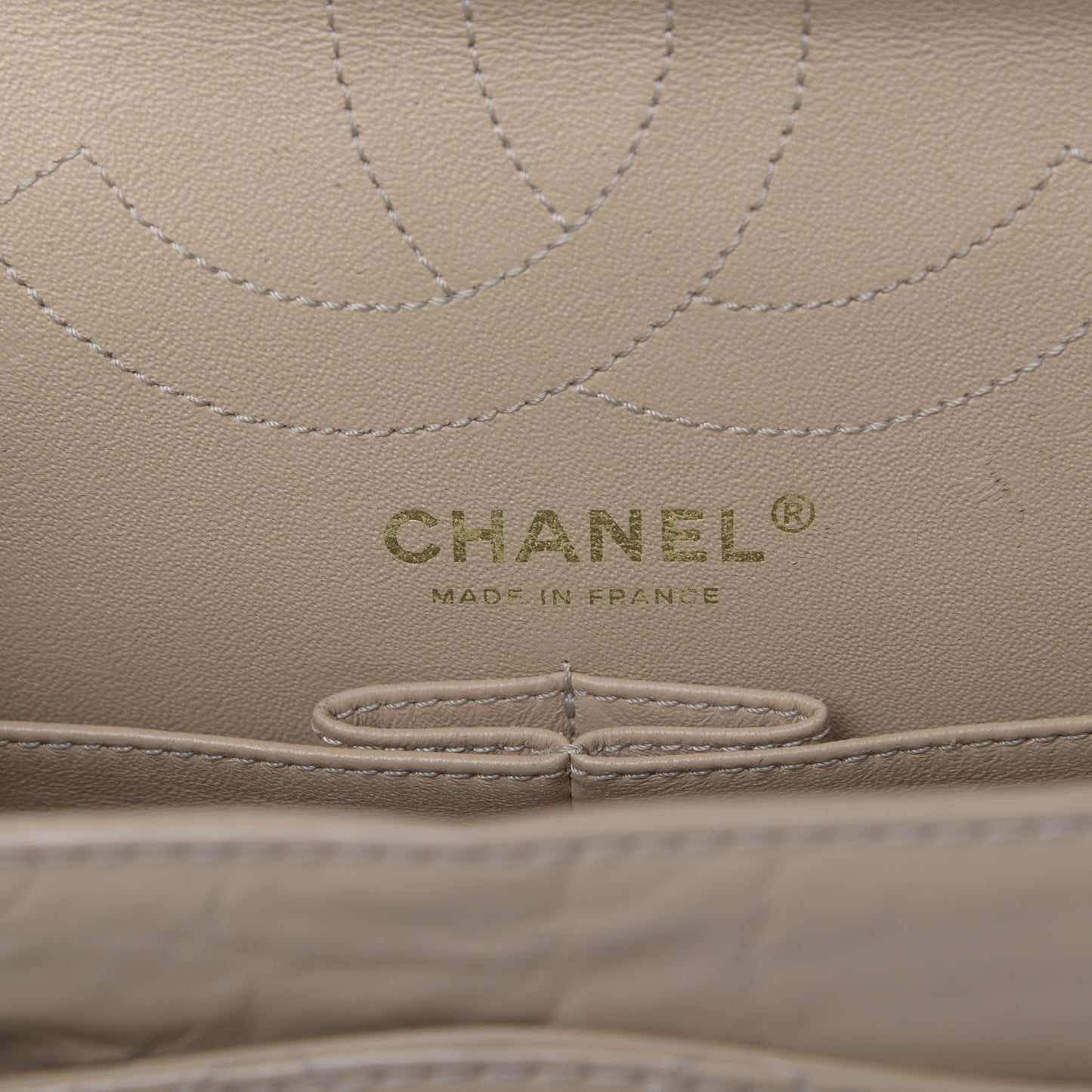 Distressed Patent Quilted 2.55 Reissue 226 Flap Beige