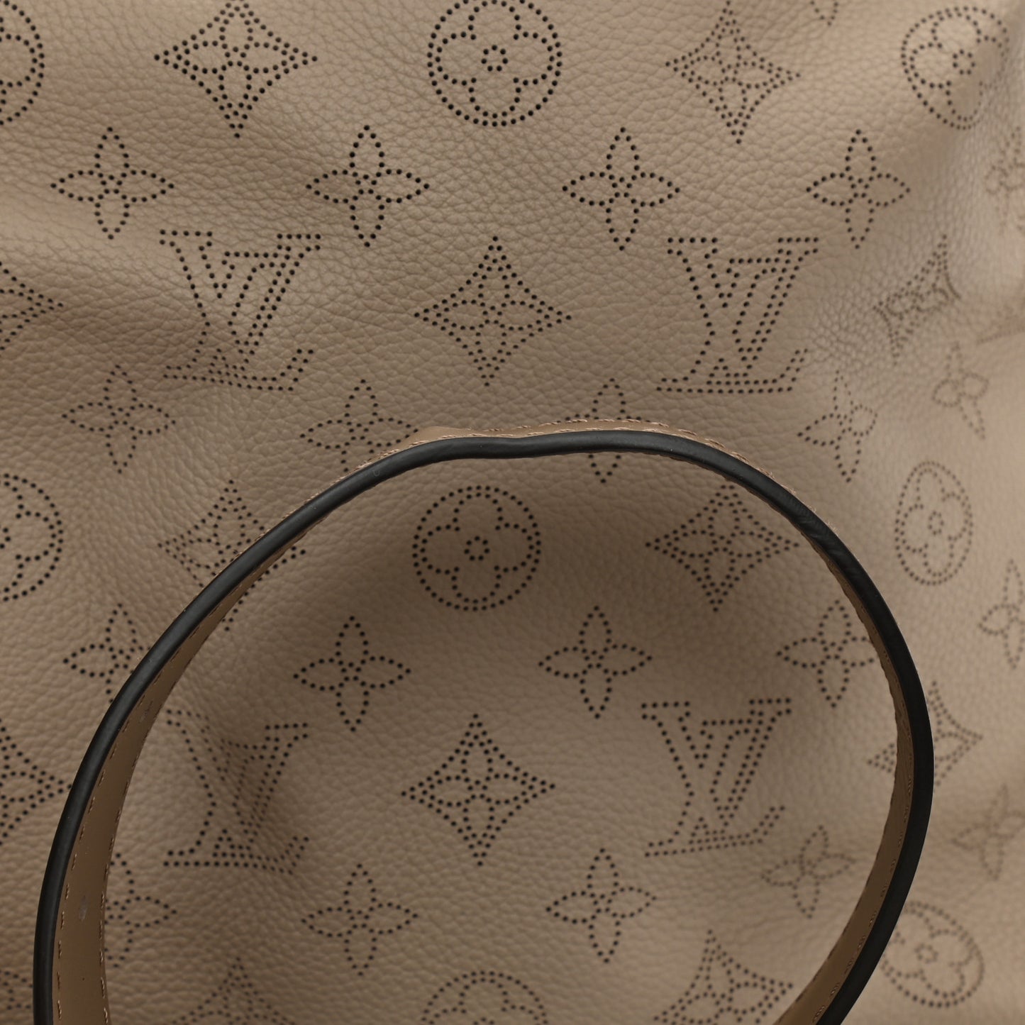 Mahina Beaubourg Hobo MM Galet