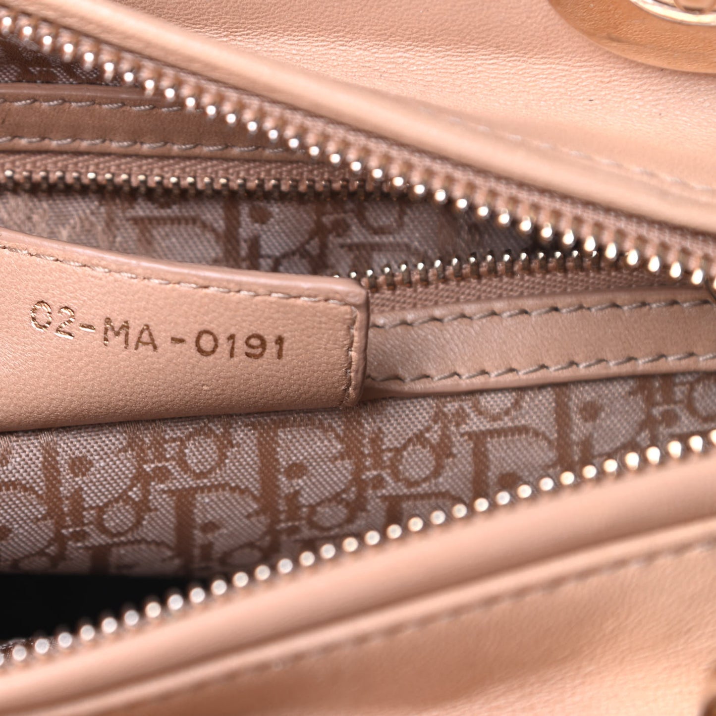 Lambskin Cannage Medium Lady Dior Beige