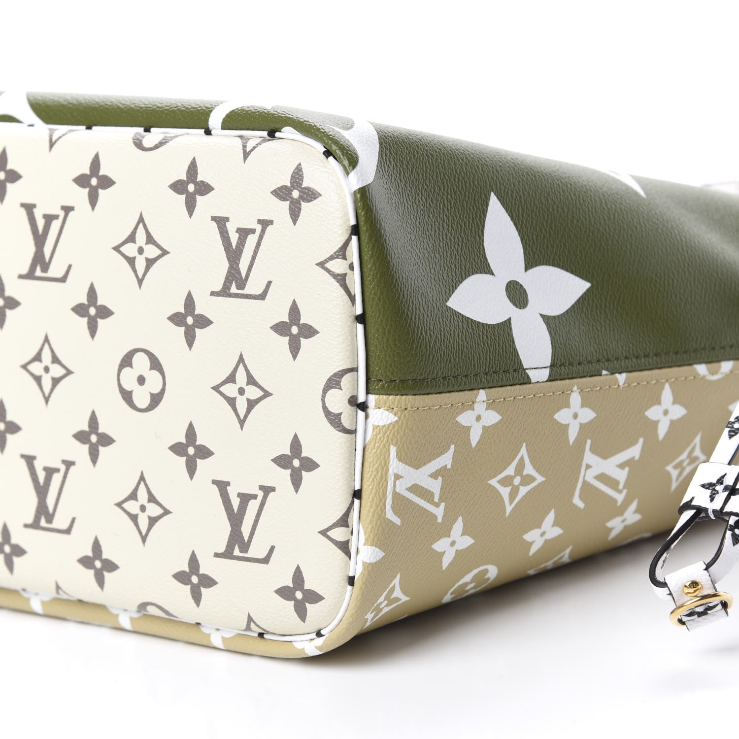 Louis Vuitton Monogram Giant Neverfull MM Kaki 7 of 11
