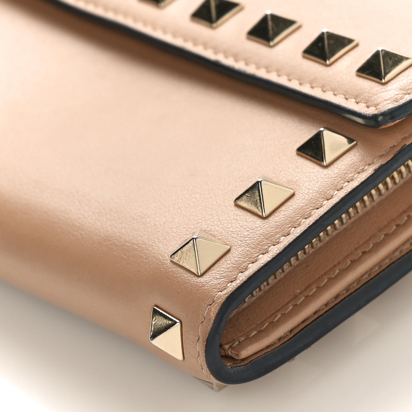 Calfskin Rockstud Wristlet Travel Wallet Soft Noisette