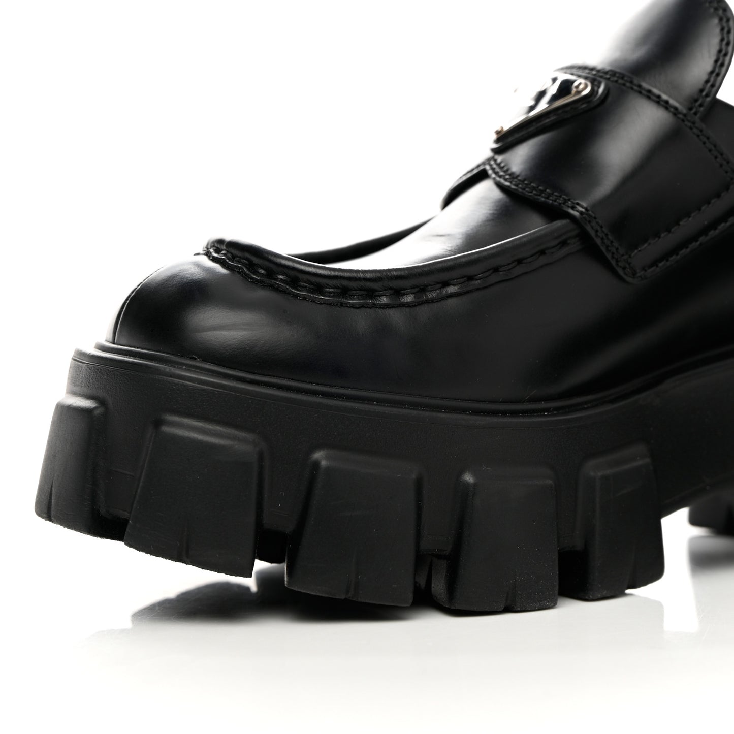 Spazzolato Rois Metal Triangle Logo Monolith 55mm Loafers 37.5 Black
