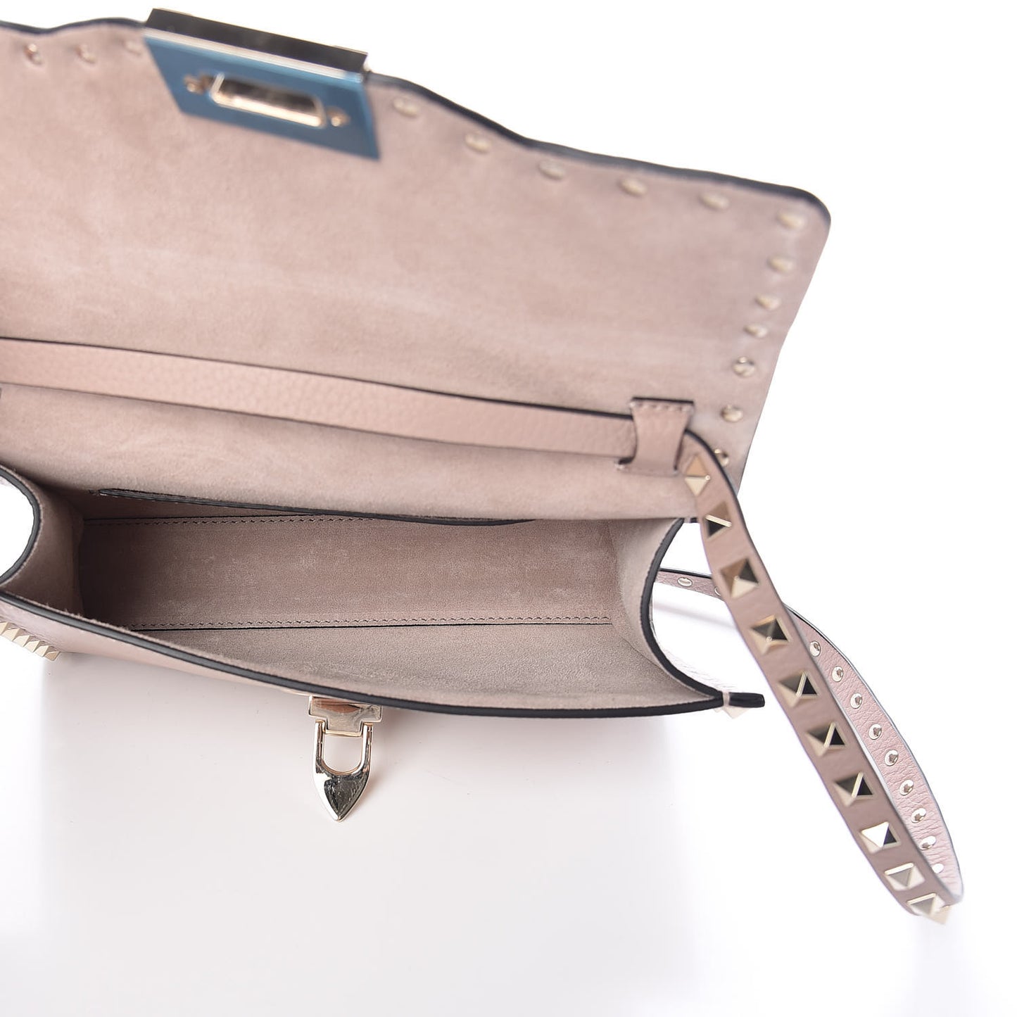 Pebbled Calfskin Medium Rockstud Flip Lock Crossbody Bag Poudre