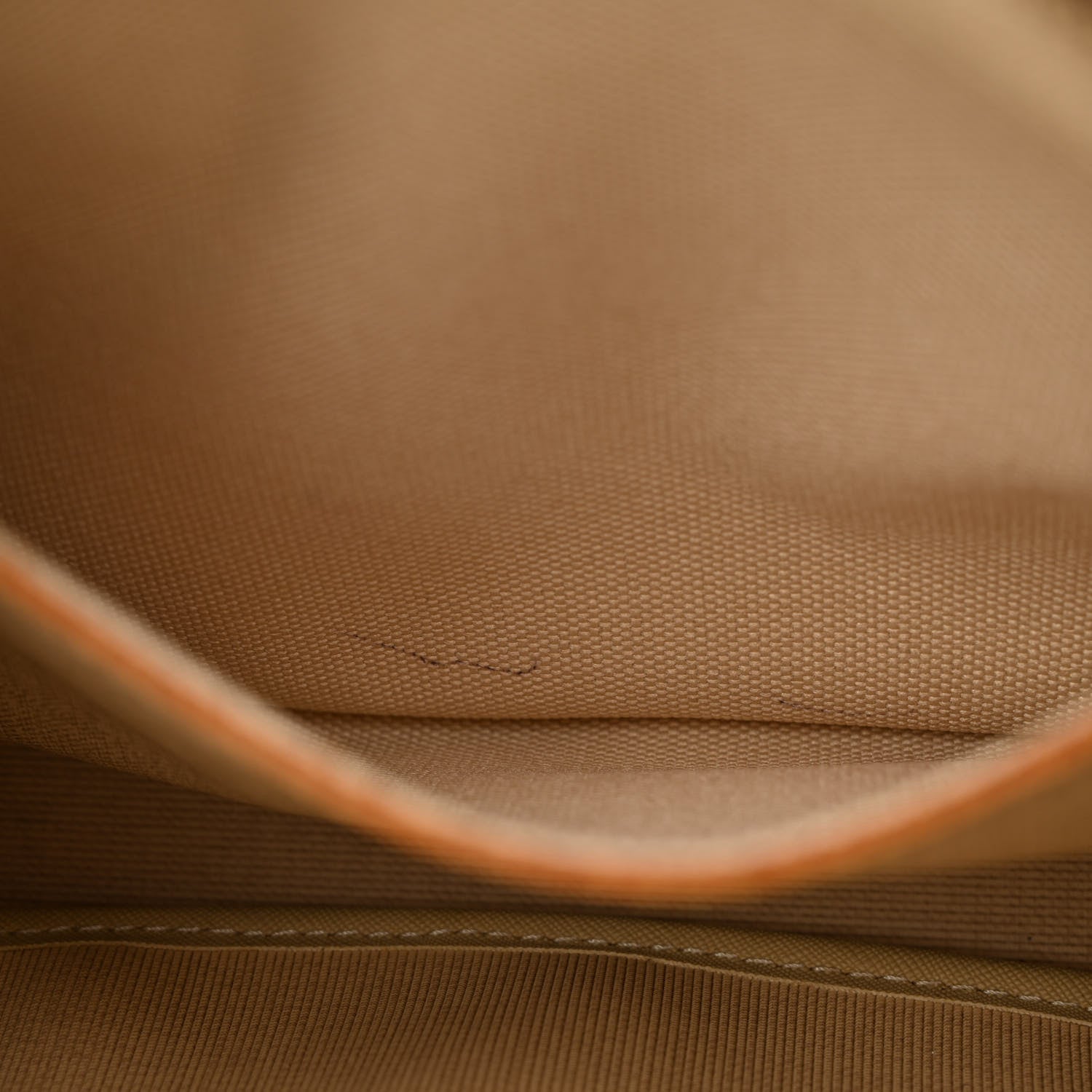 Louis Vuitton Monogram Reporter PM 8 of 13