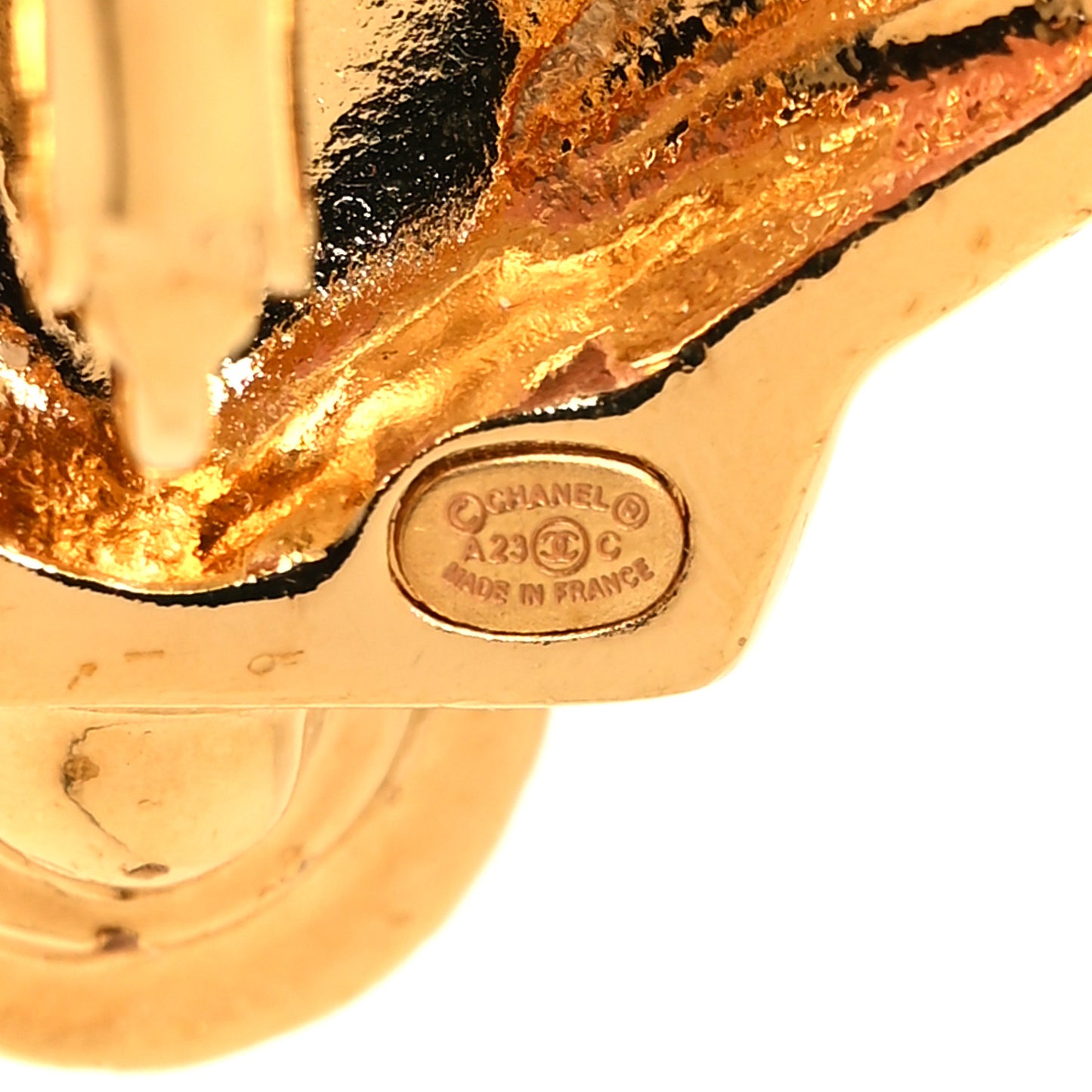 Metal Crystal CC Shell Clip On Earrings Gold Pink Multicolor