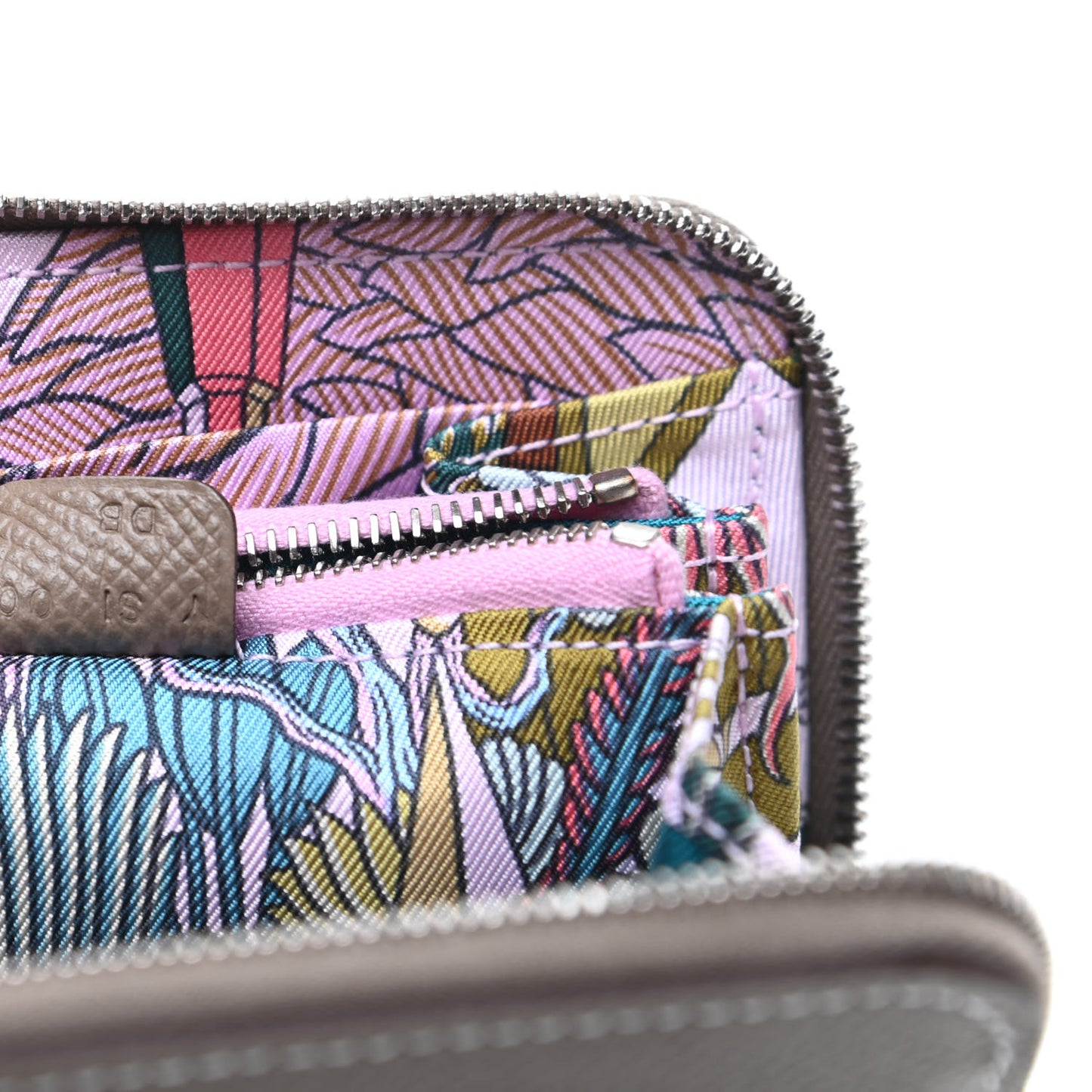 Epsom Silk'in Compact Wallet Etoupe