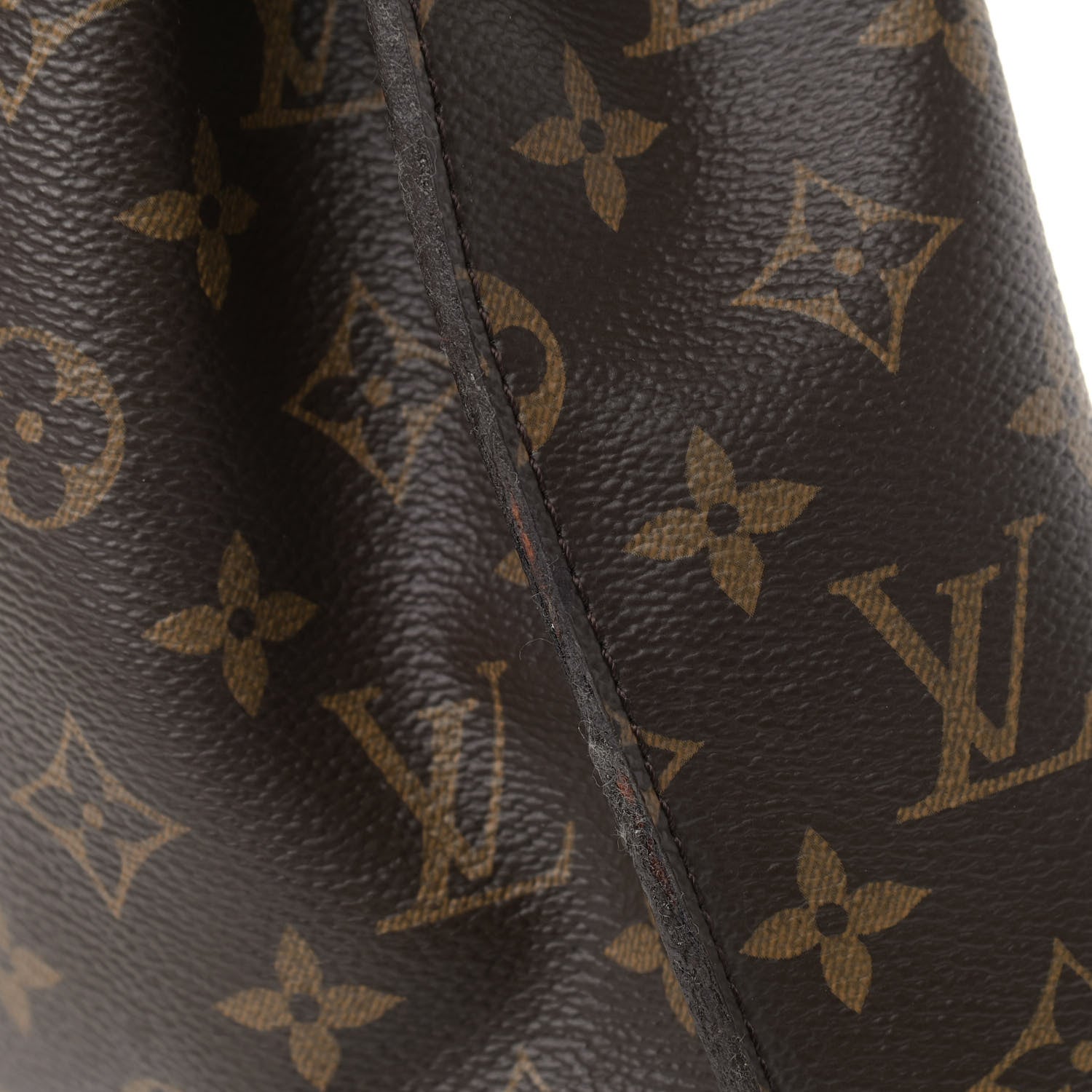 Louis Vuitton Monogram Metis 15 of 17