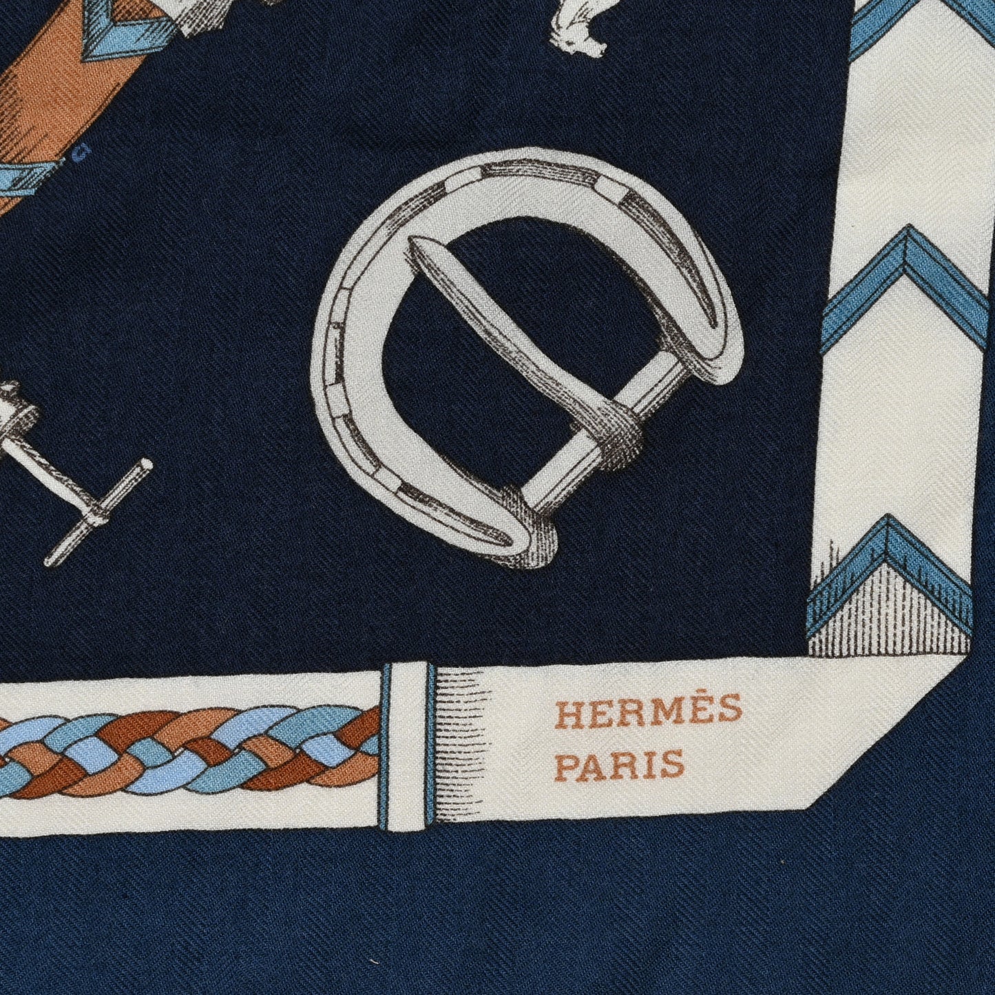 Cashmere Silk Chevaux Dechaines Shawl 140 Marine Fonce White Noisette
