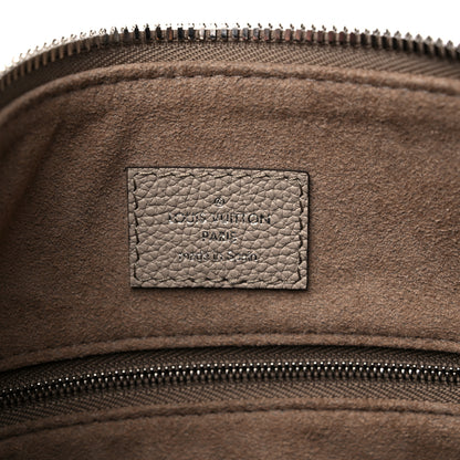 Louis Vuitton Mahina Beaubourg Hobo MM Galet 6 of 10